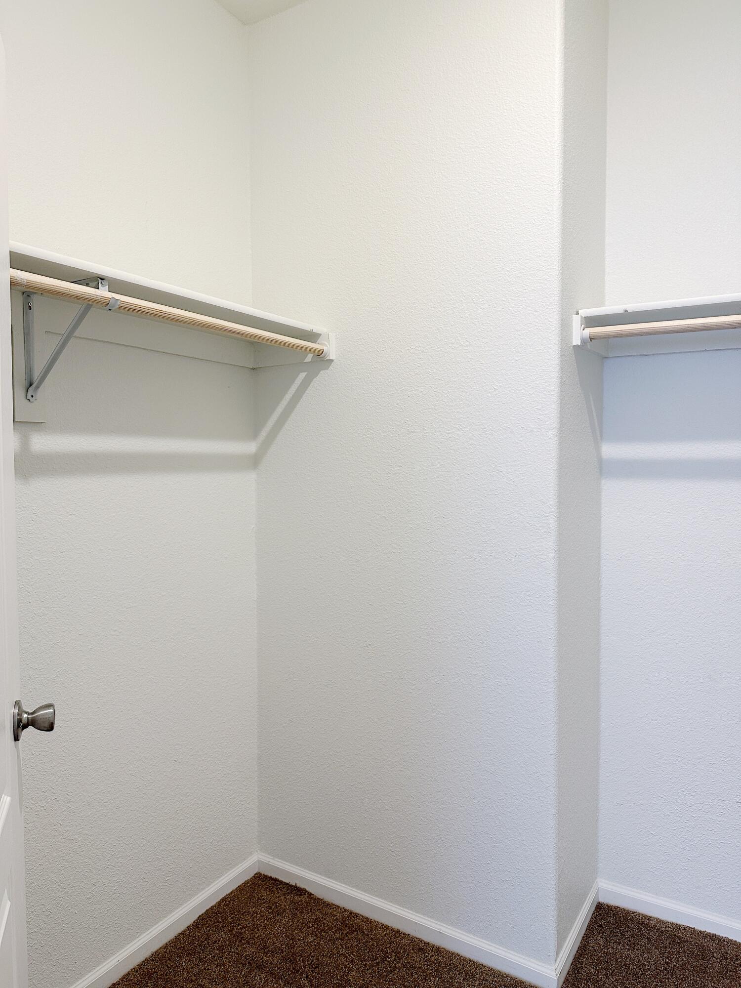 7112 Pan American Fwy East 334 NE