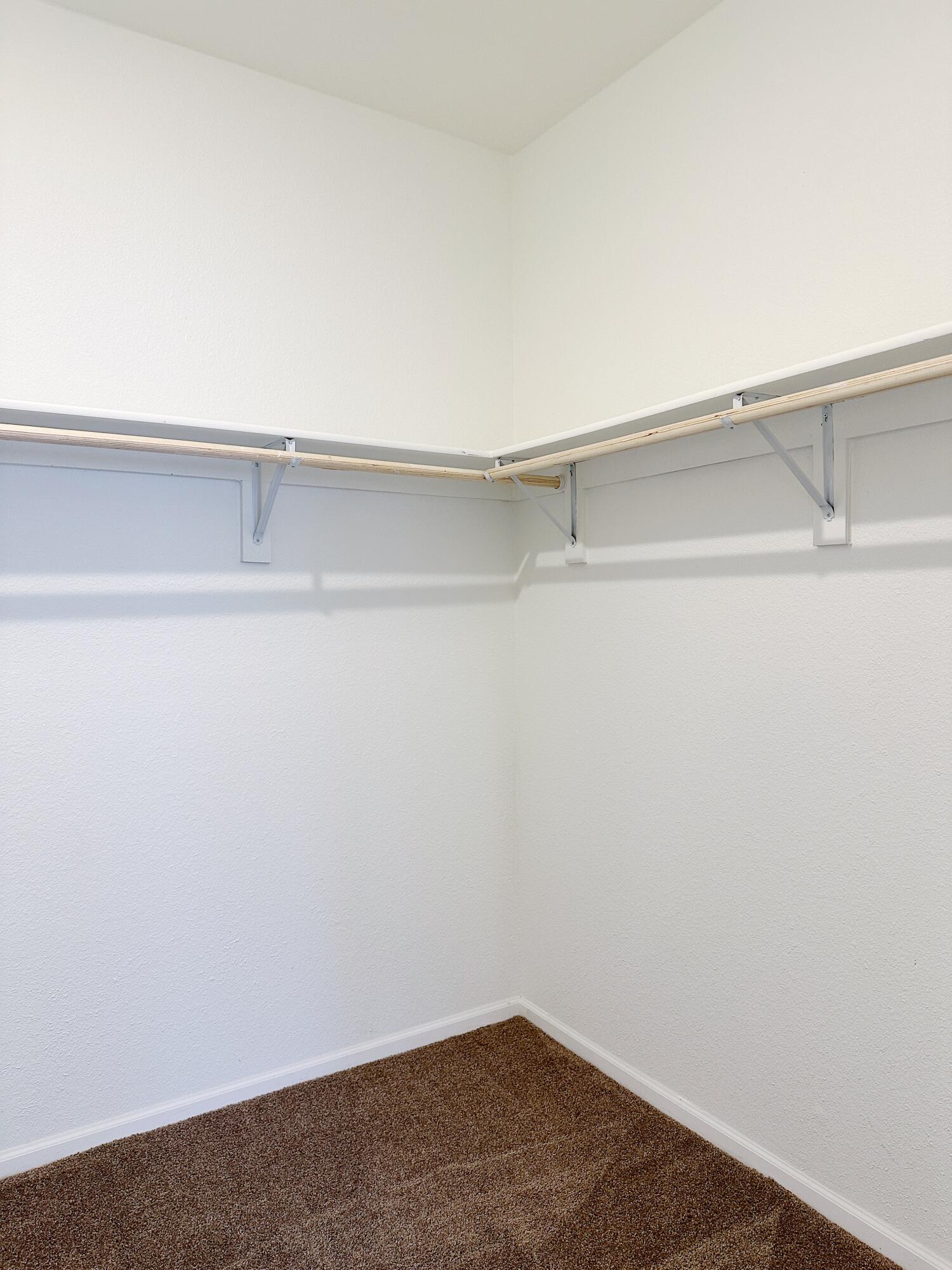 7112 Pan American Fwy East 334 NE