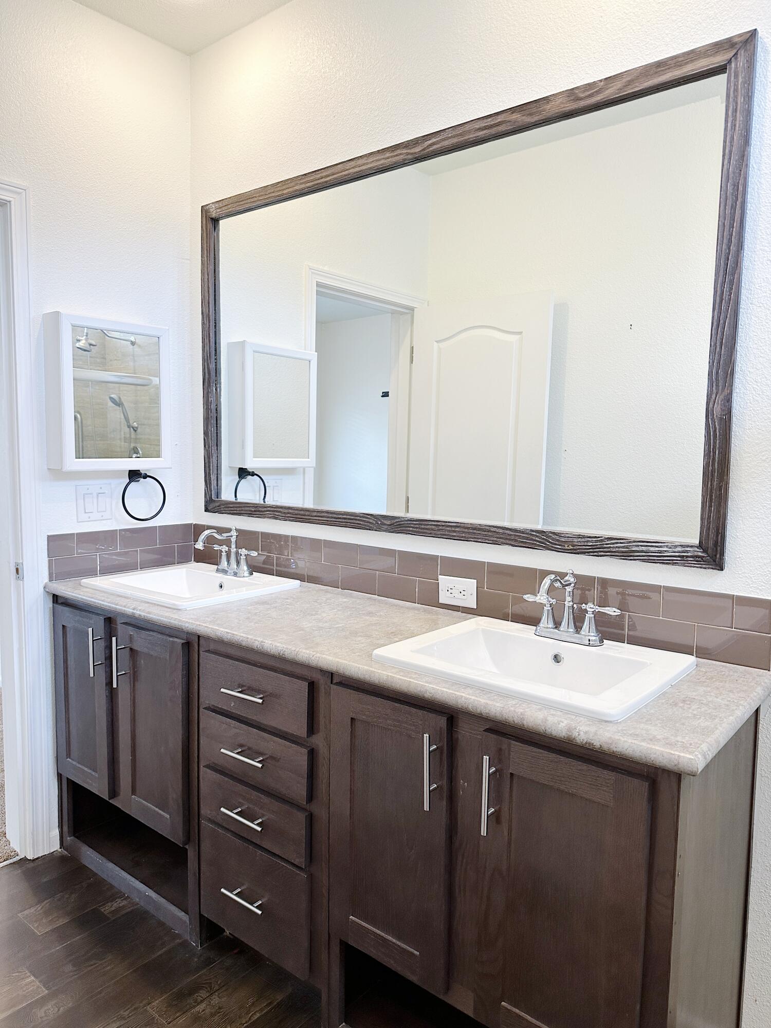 7112 Pan American Fwy East 334 NE