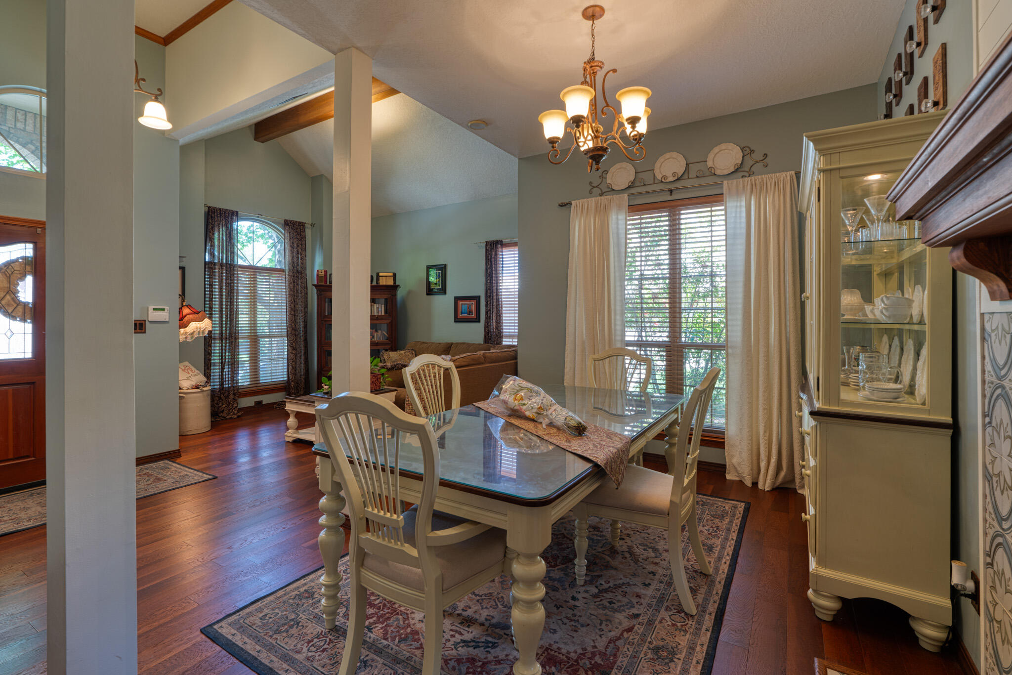 8724 Tierra Montana Place NE