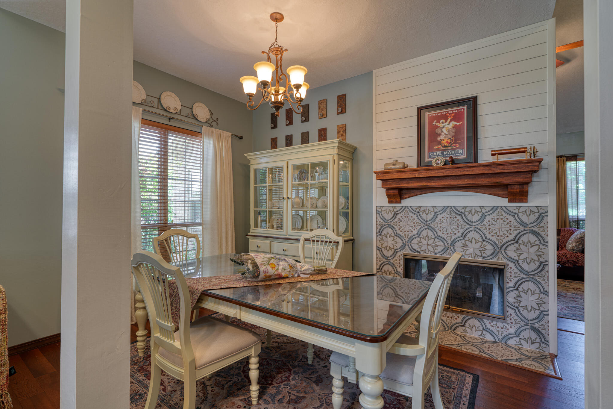 8724 Tierra Montana Place NE