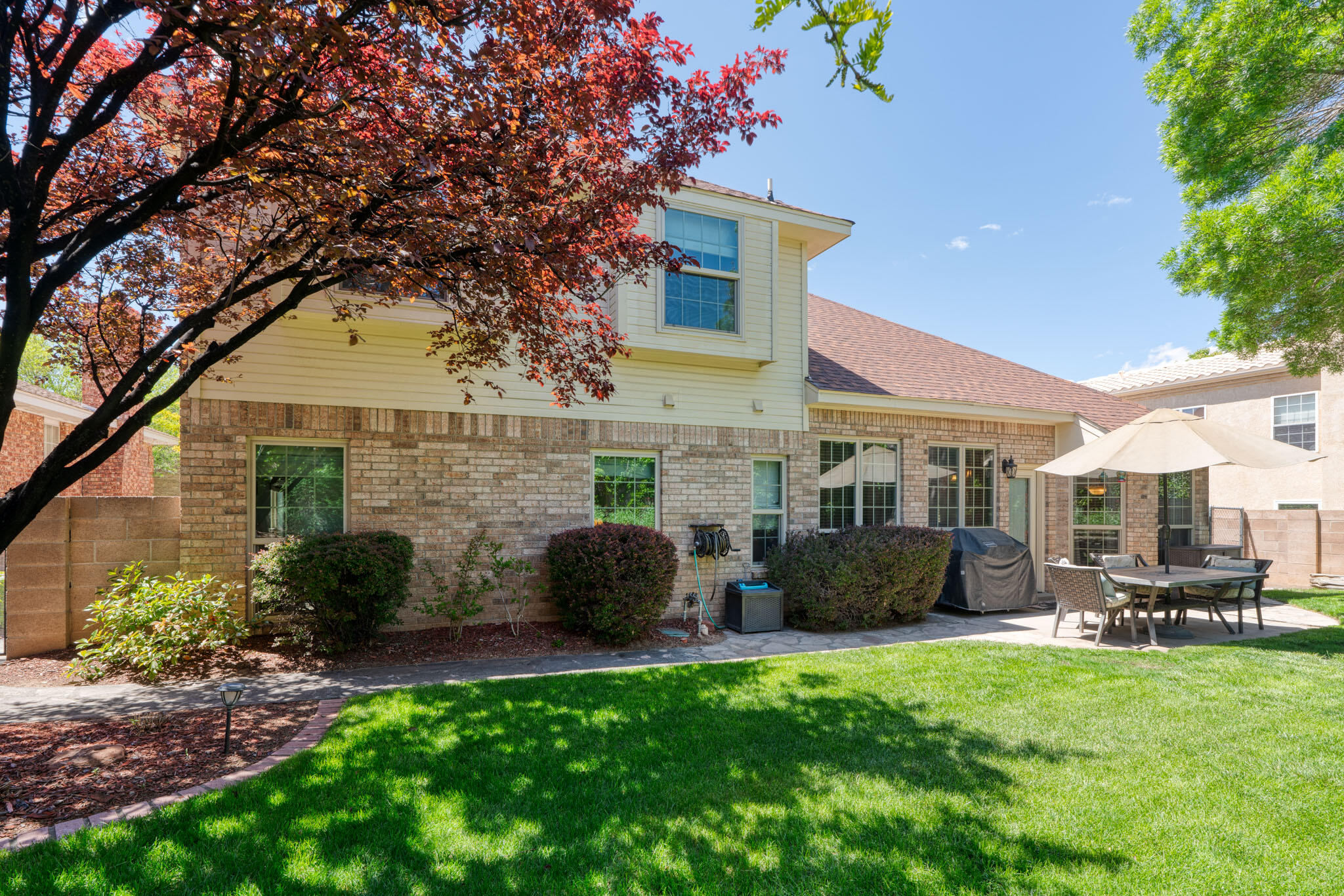 8724 Tierra Montana Place NE