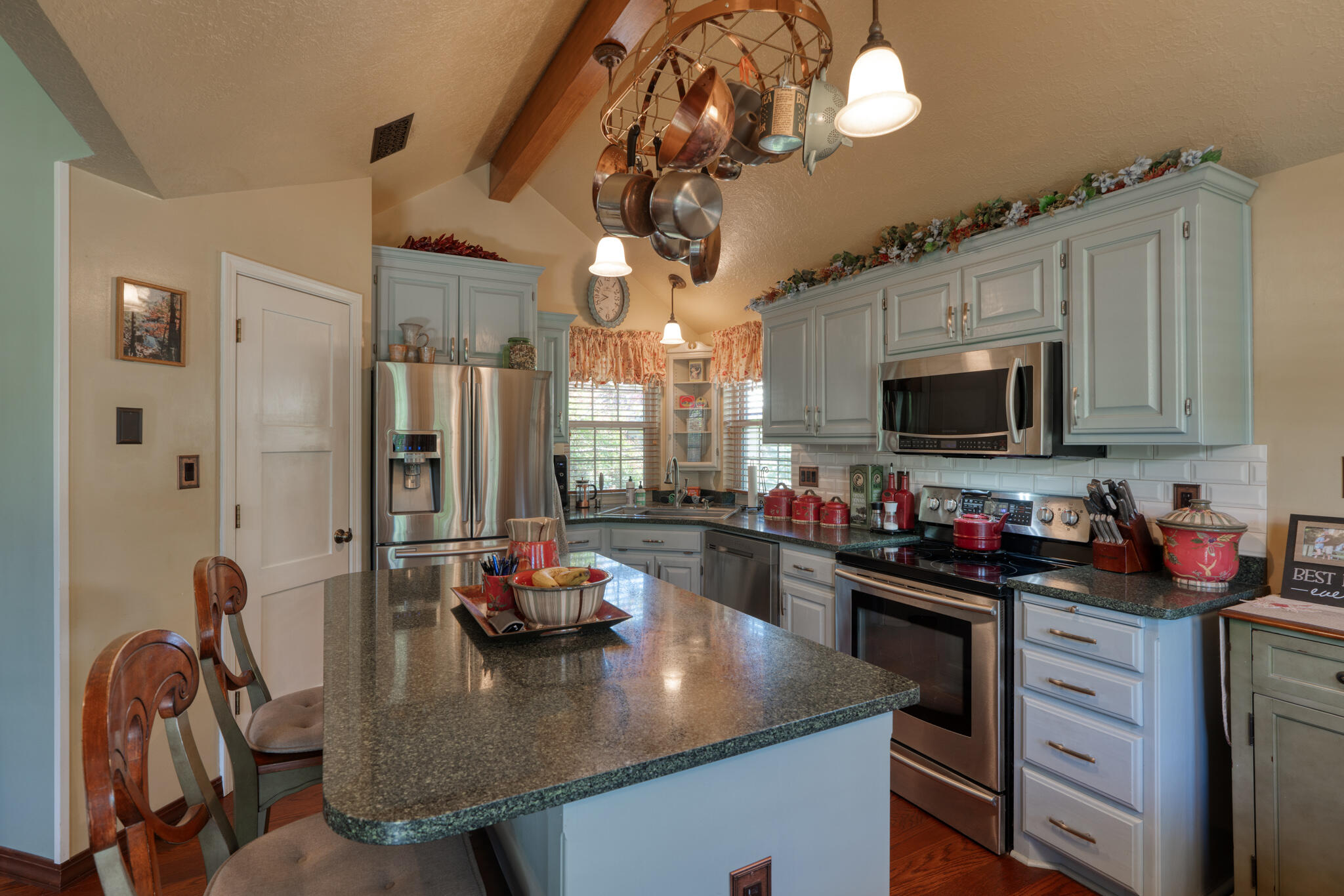 8724 Tierra Montana Place NE