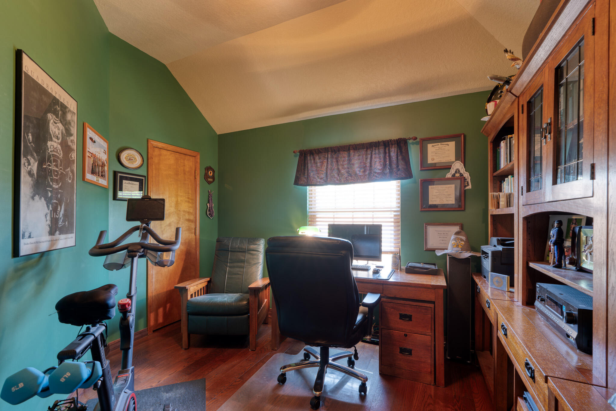 8724 Tierra Montana Place NE