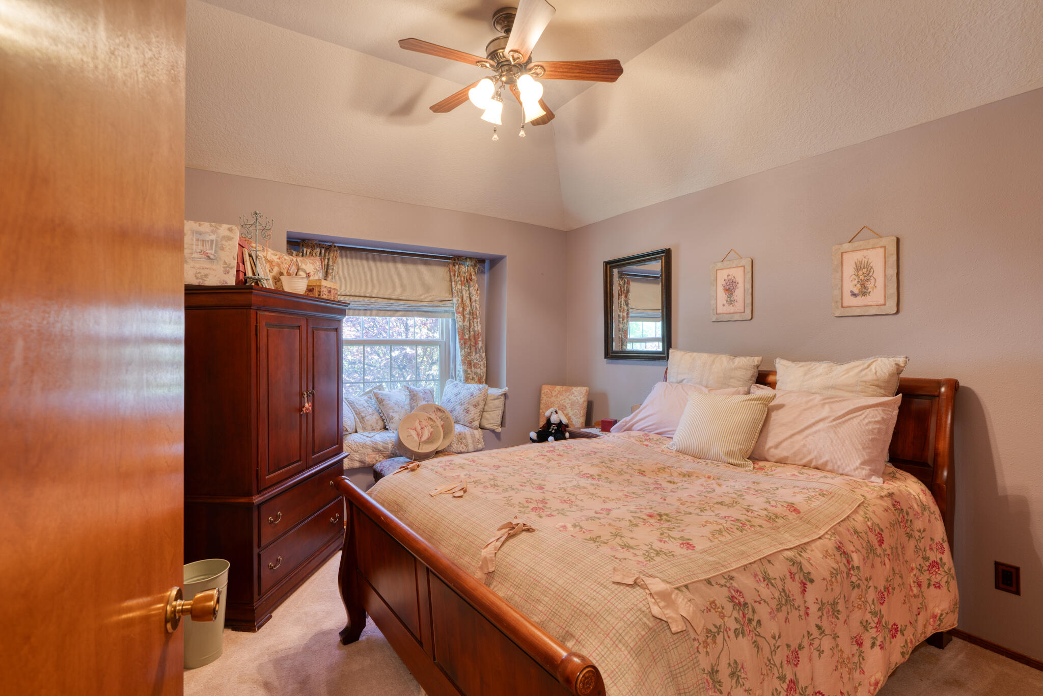 8724 Tierra Montana Place NE