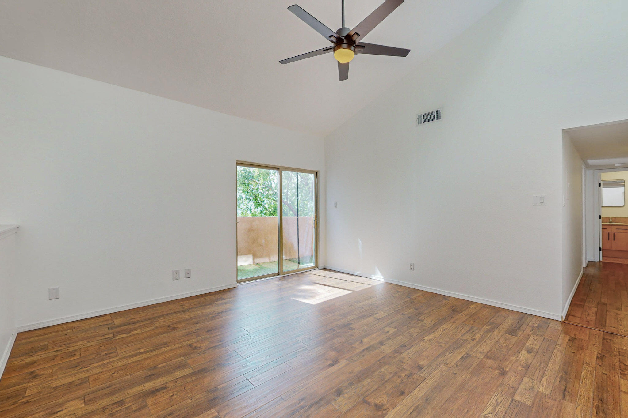 13166 Candelaria Road NE