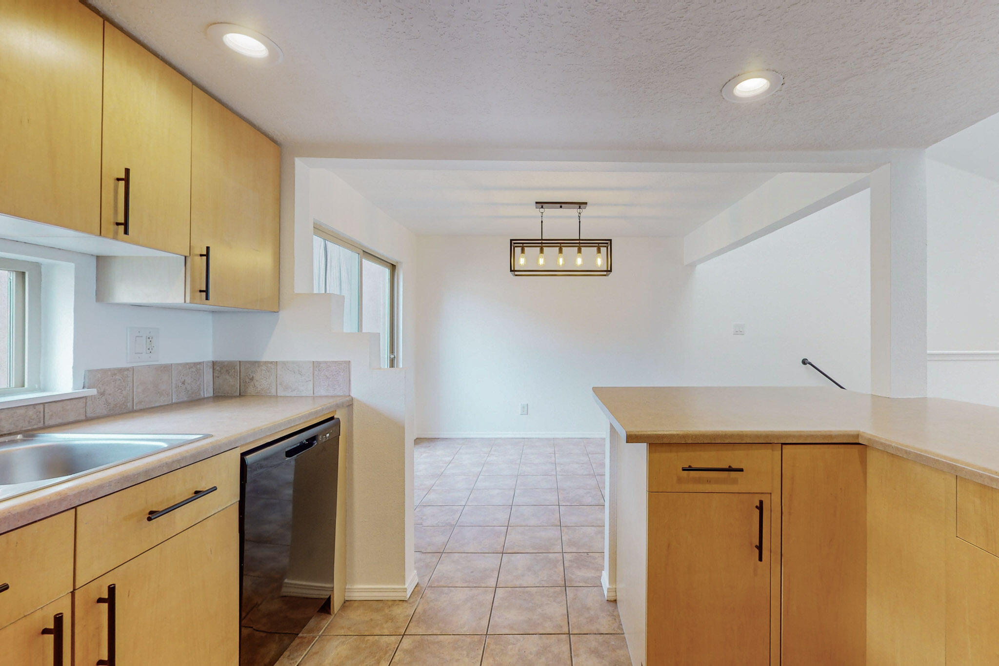 13166 Candelaria Road NE