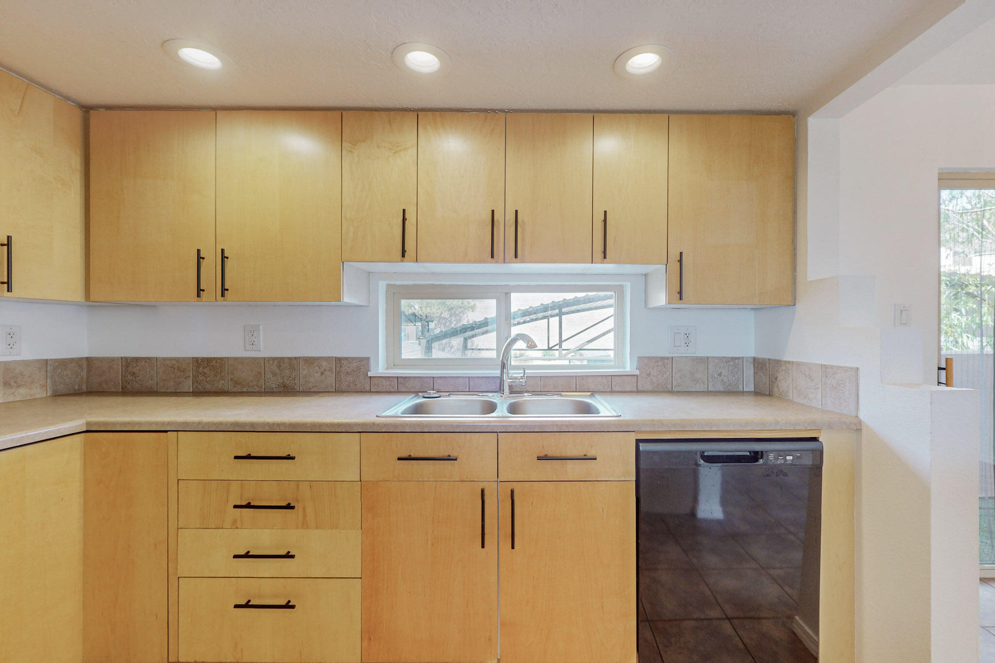 13166 Candelaria Road NE