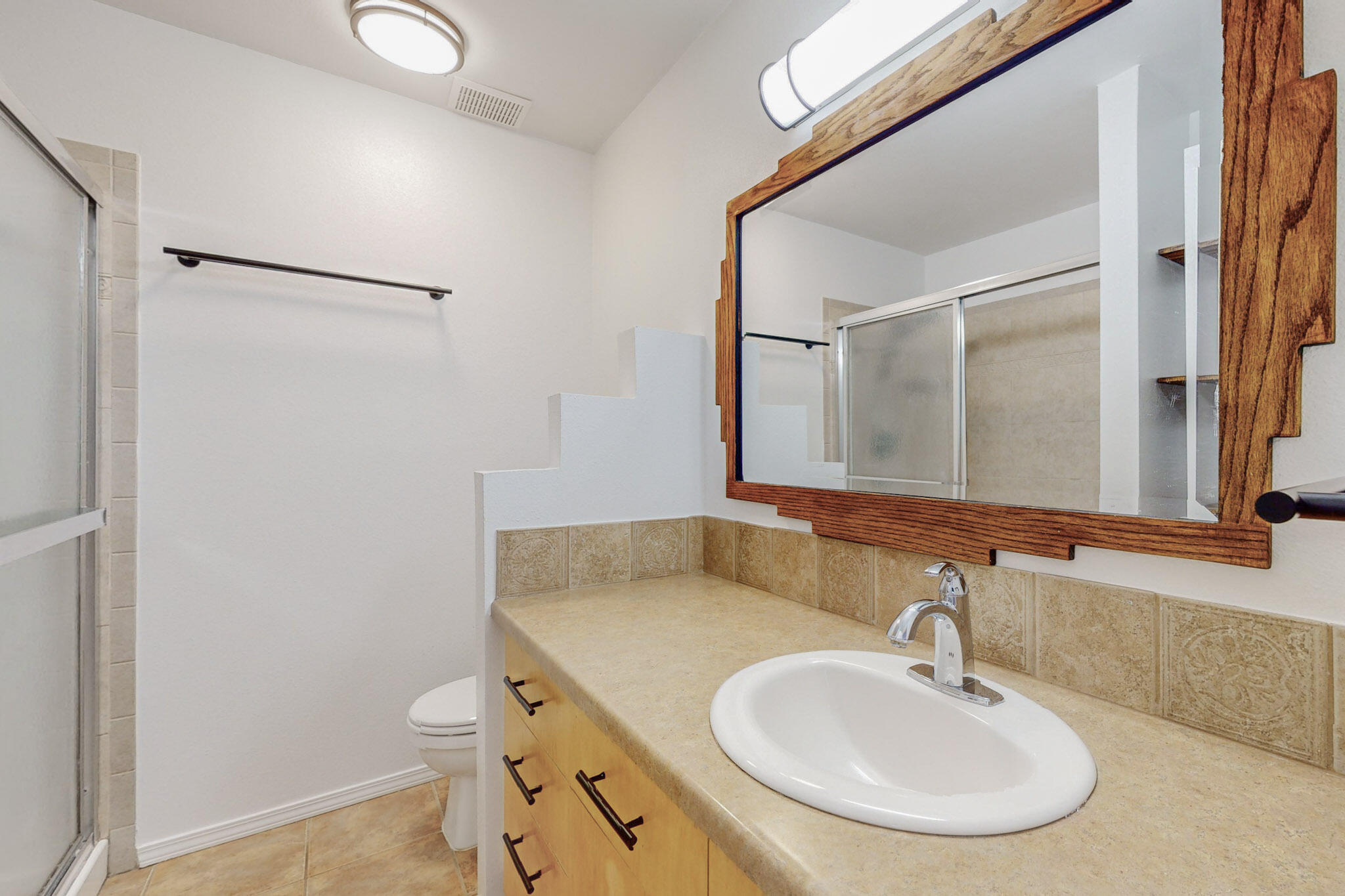 13166 Candelaria Road NE