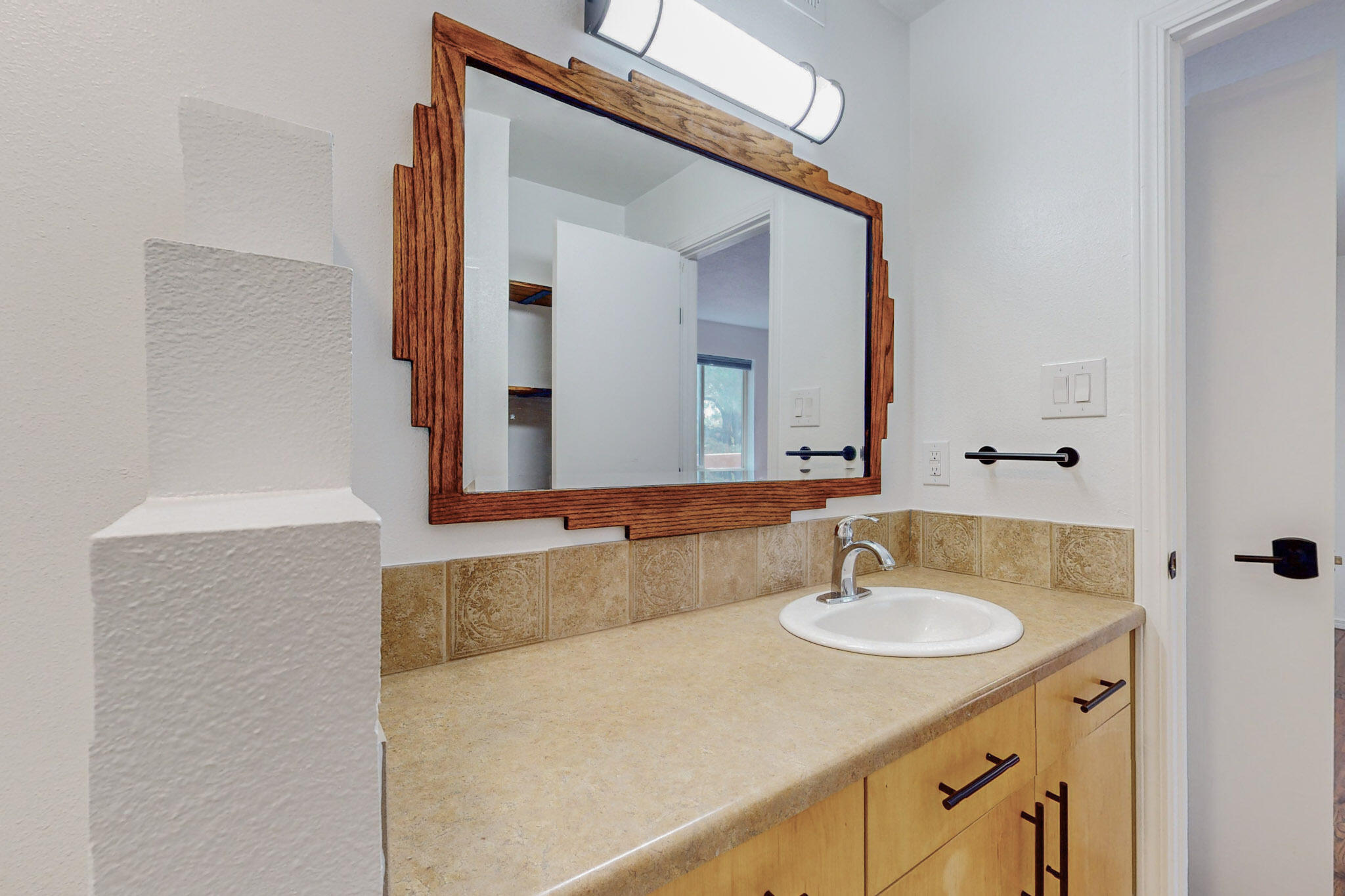 13166 Candelaria Road NE