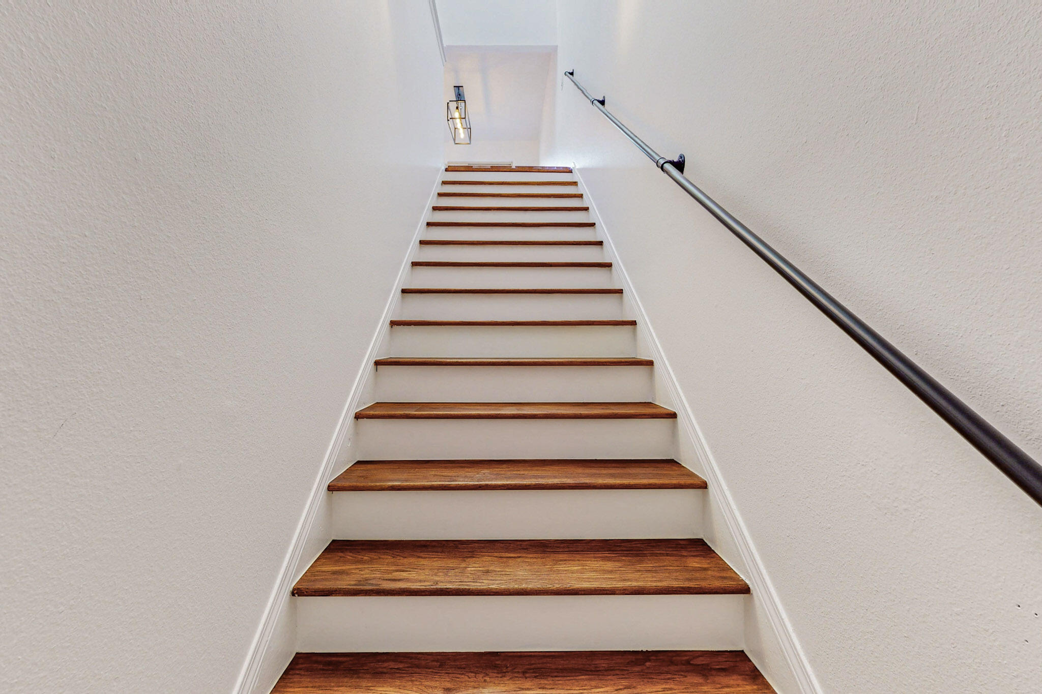 13166 Candelaria Road NE