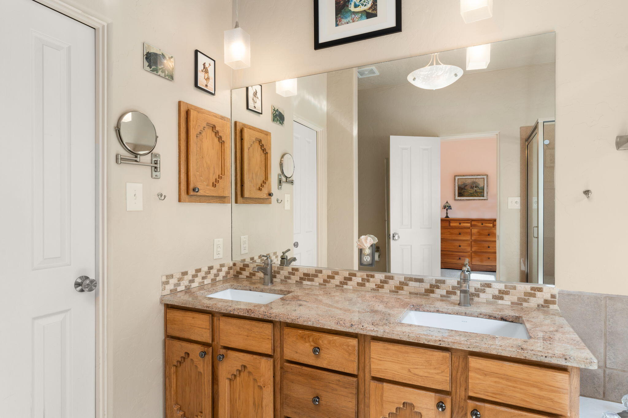 6205 Whiteman Drive NW