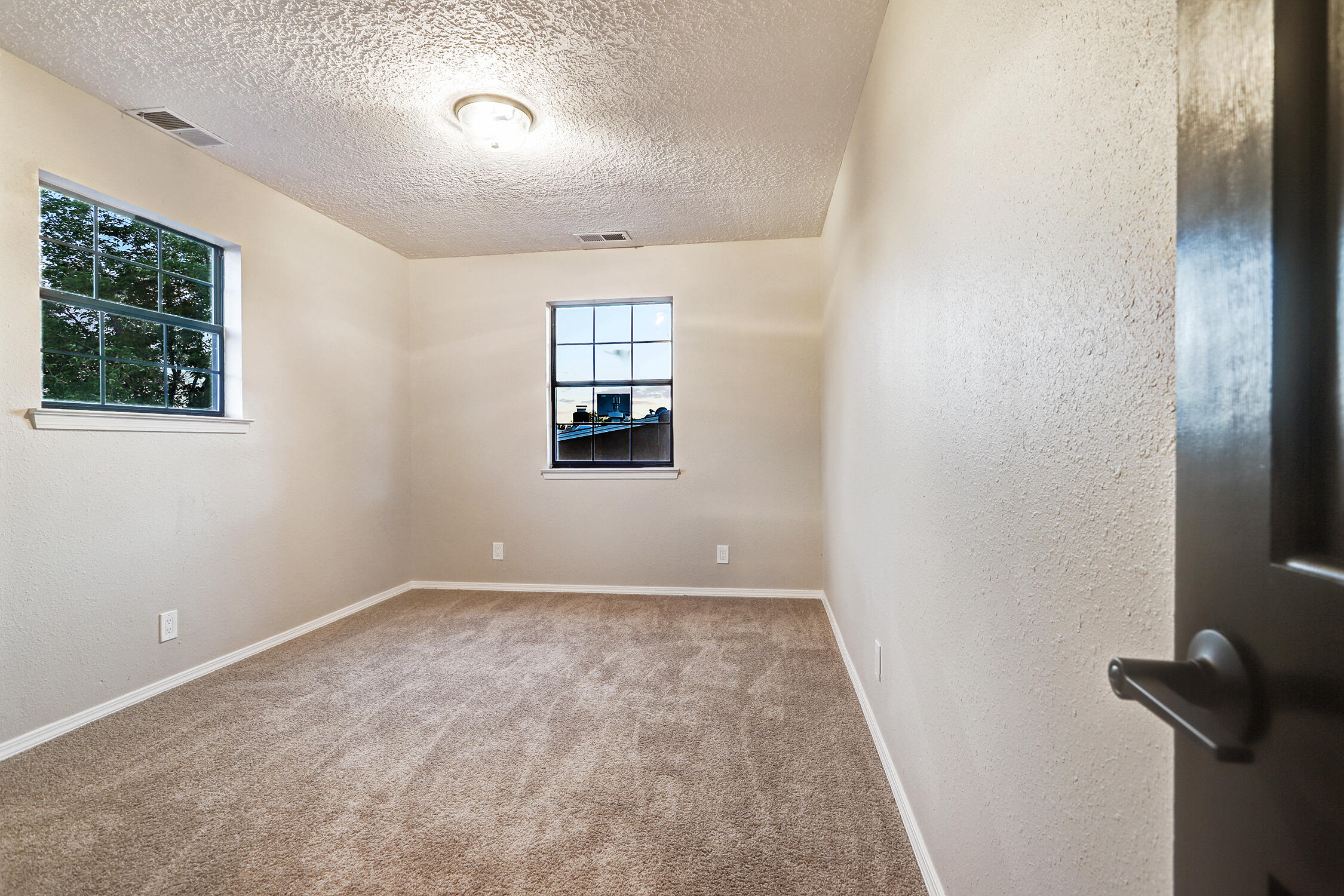 3608 St Andrews Drive SE