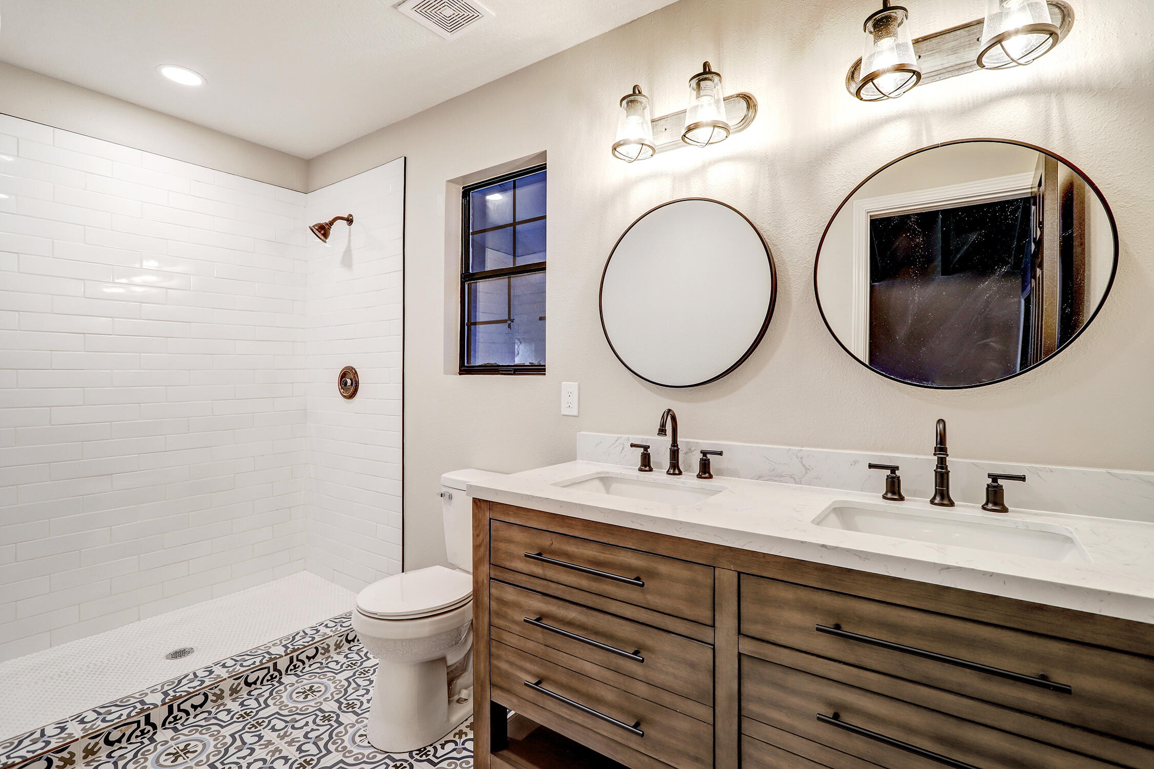 3608 St Andrews Drive SE