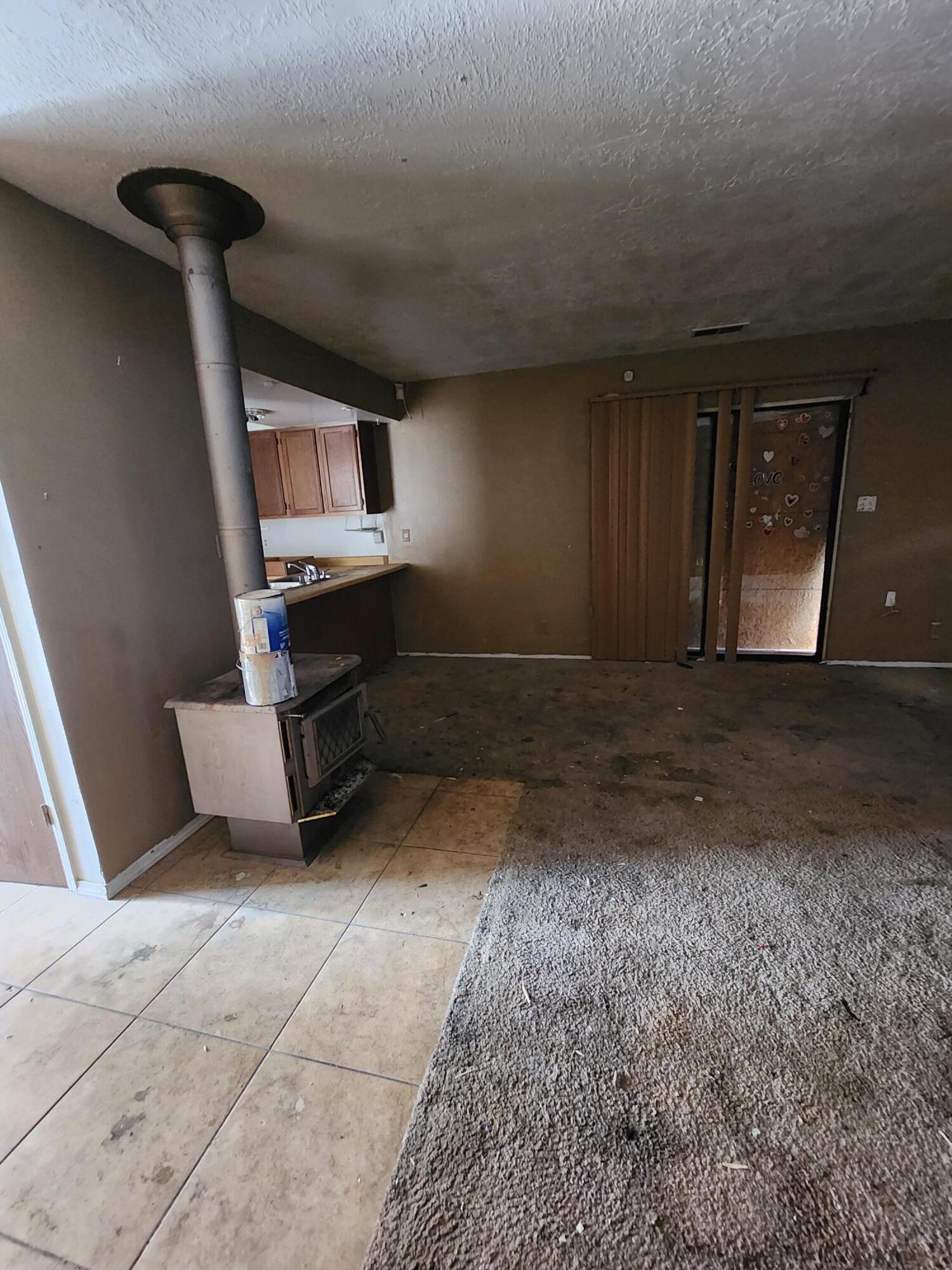 562 Mindoro Drive SE