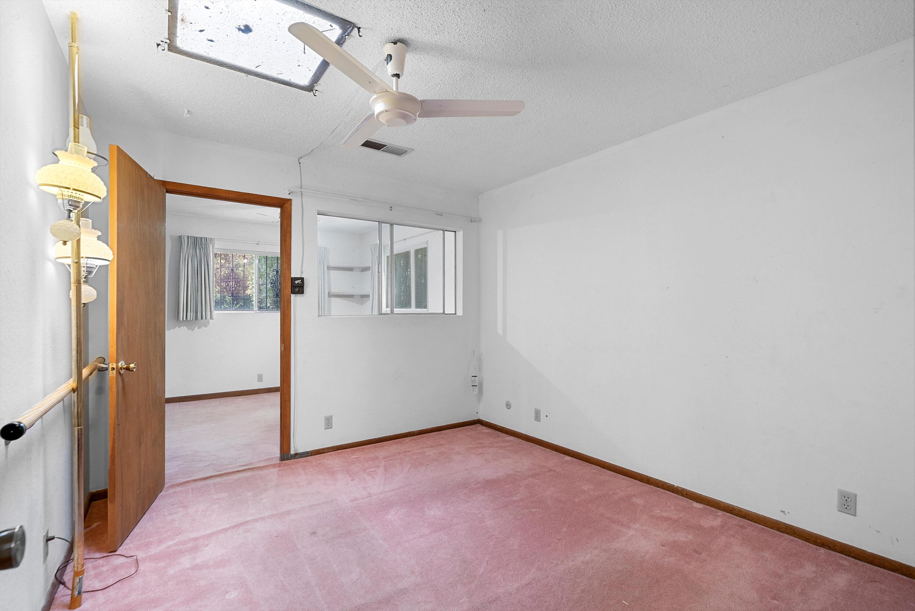 611 La Casa De Prasa Drive SE