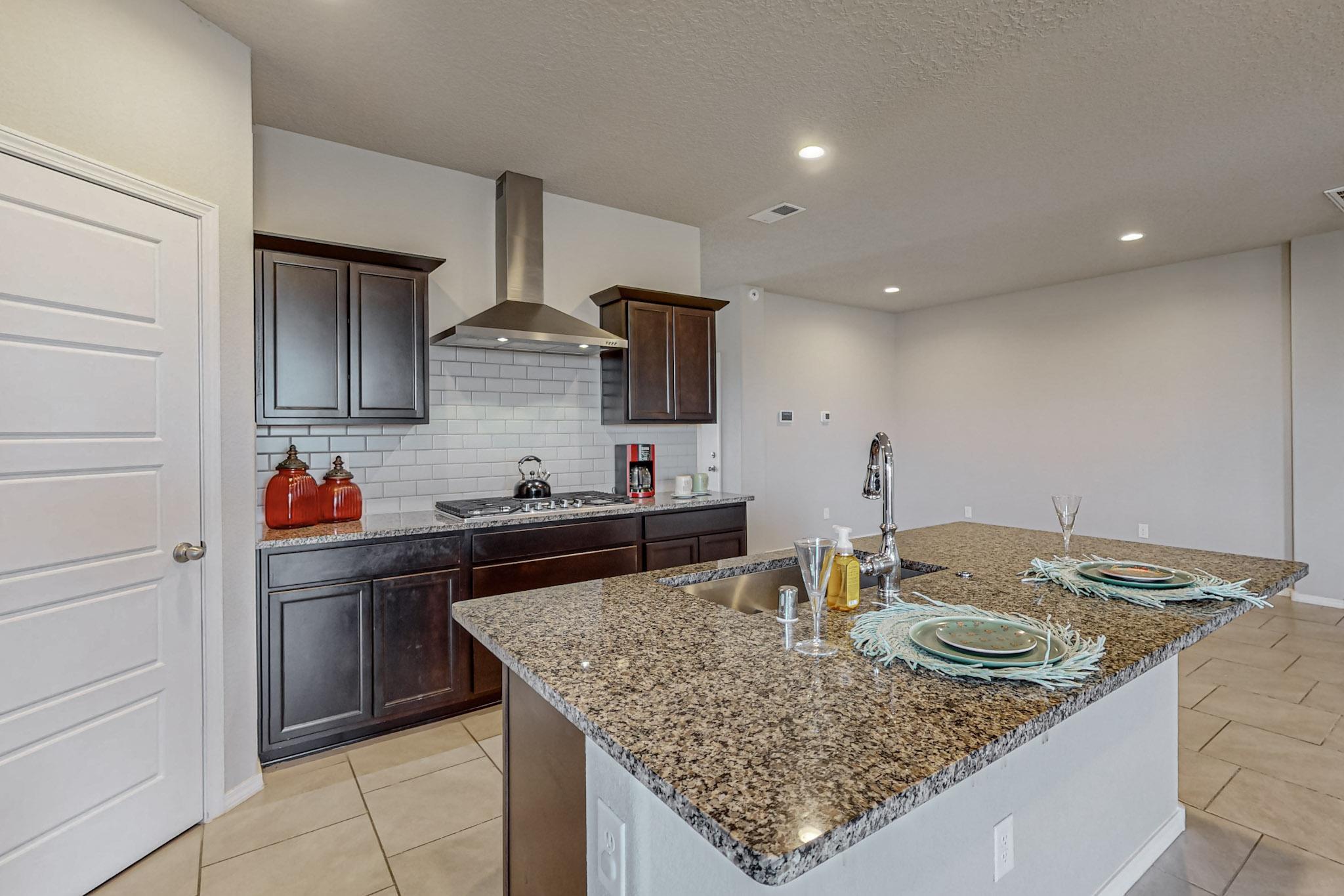 4441 Skyline Loop NE