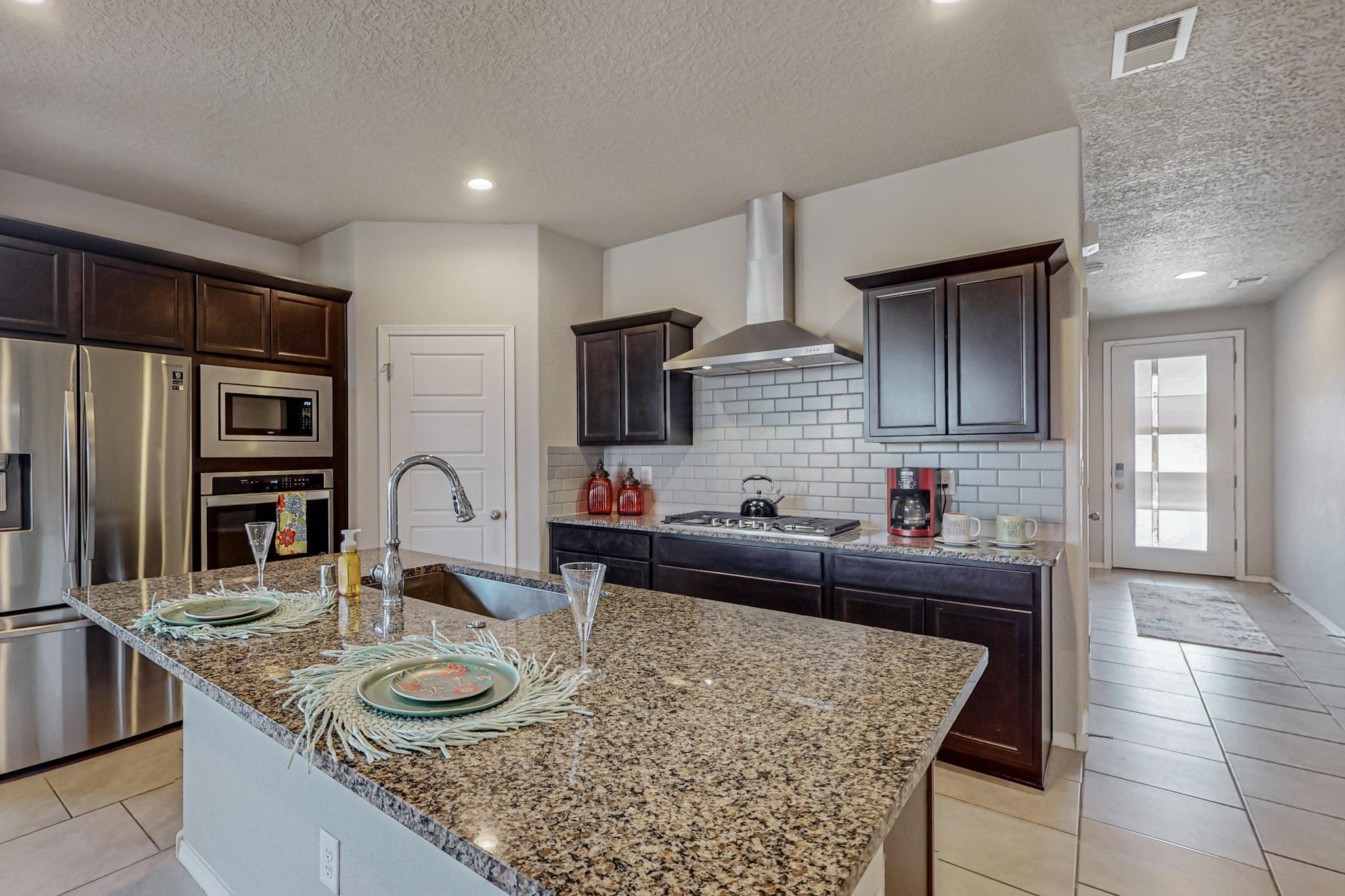 4441 Skyline Loop NE