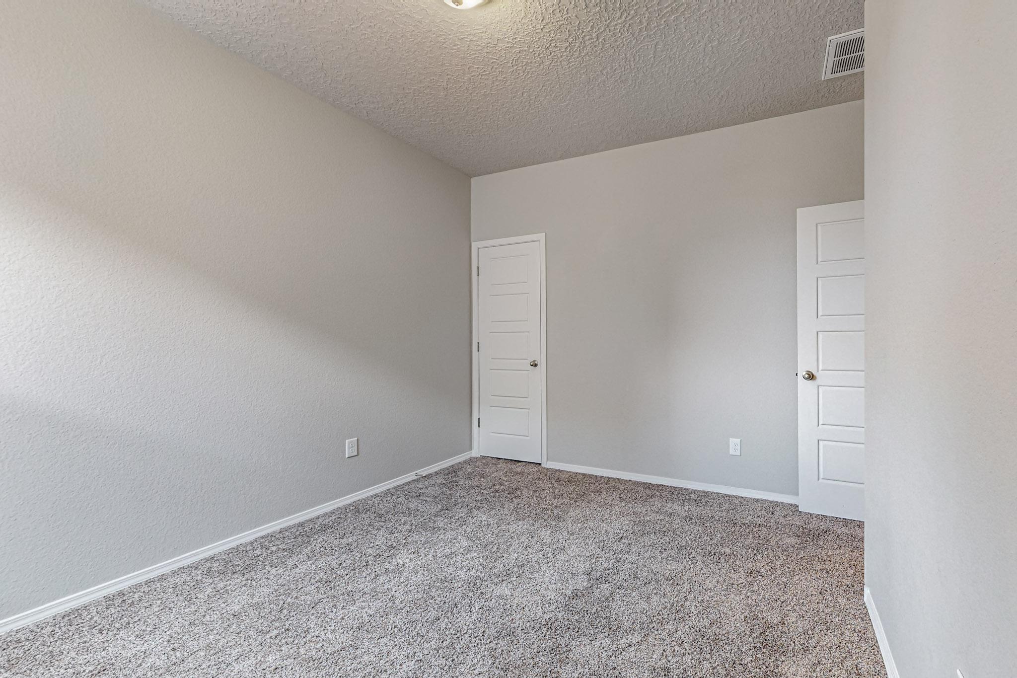 4441 Skyline Loop NE