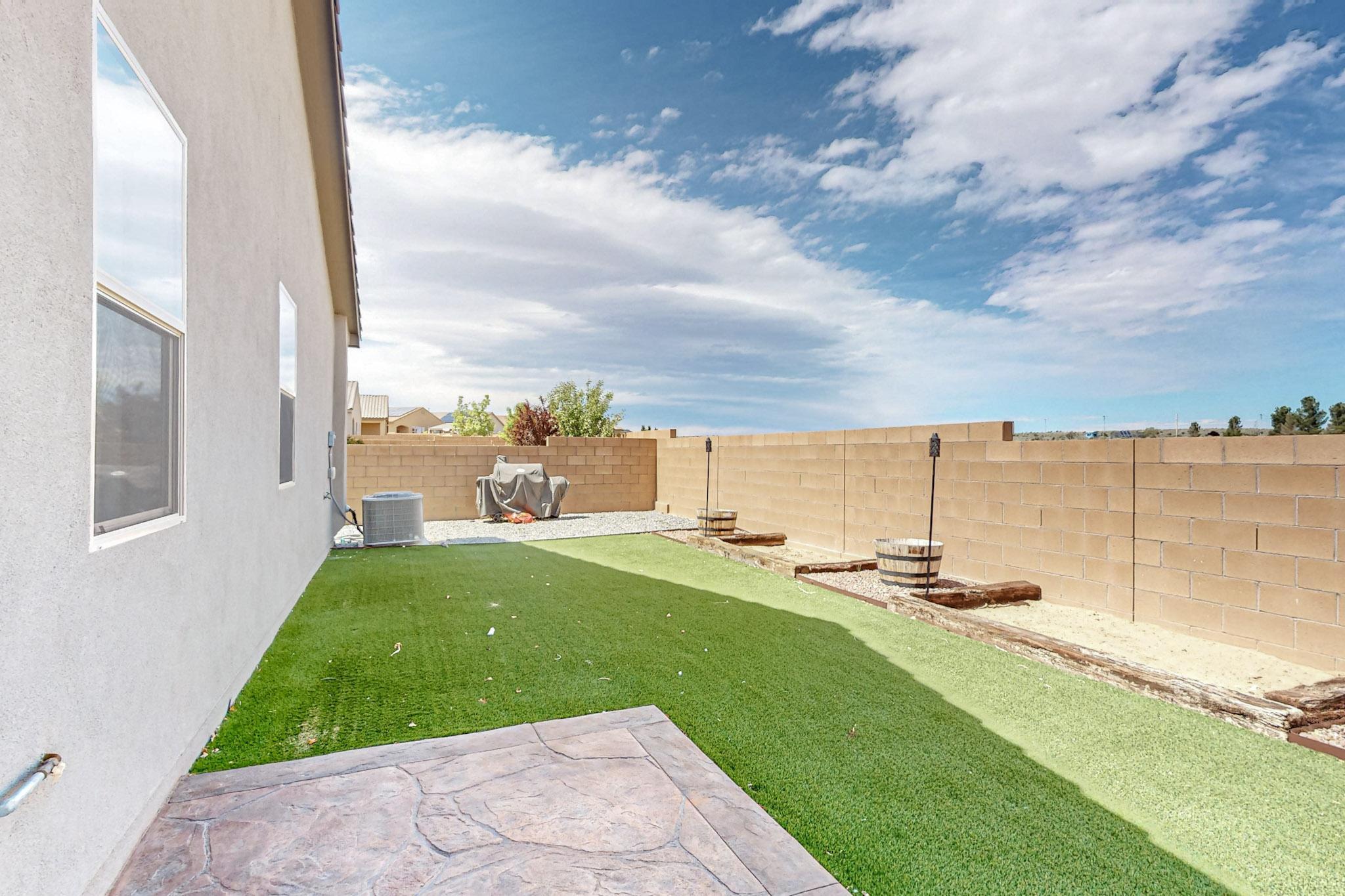 4441 Skyline Loop NE