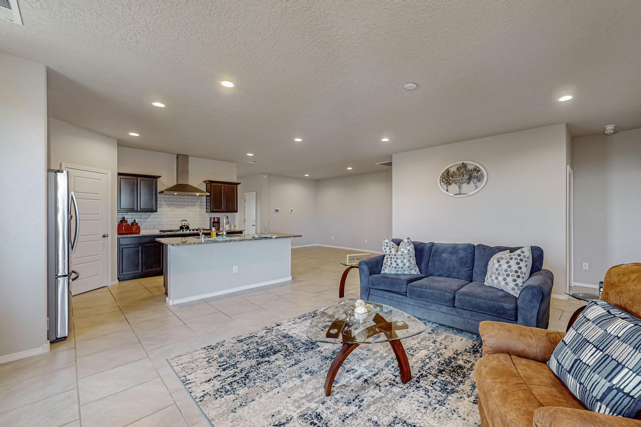 4441 Skyline Loop NE