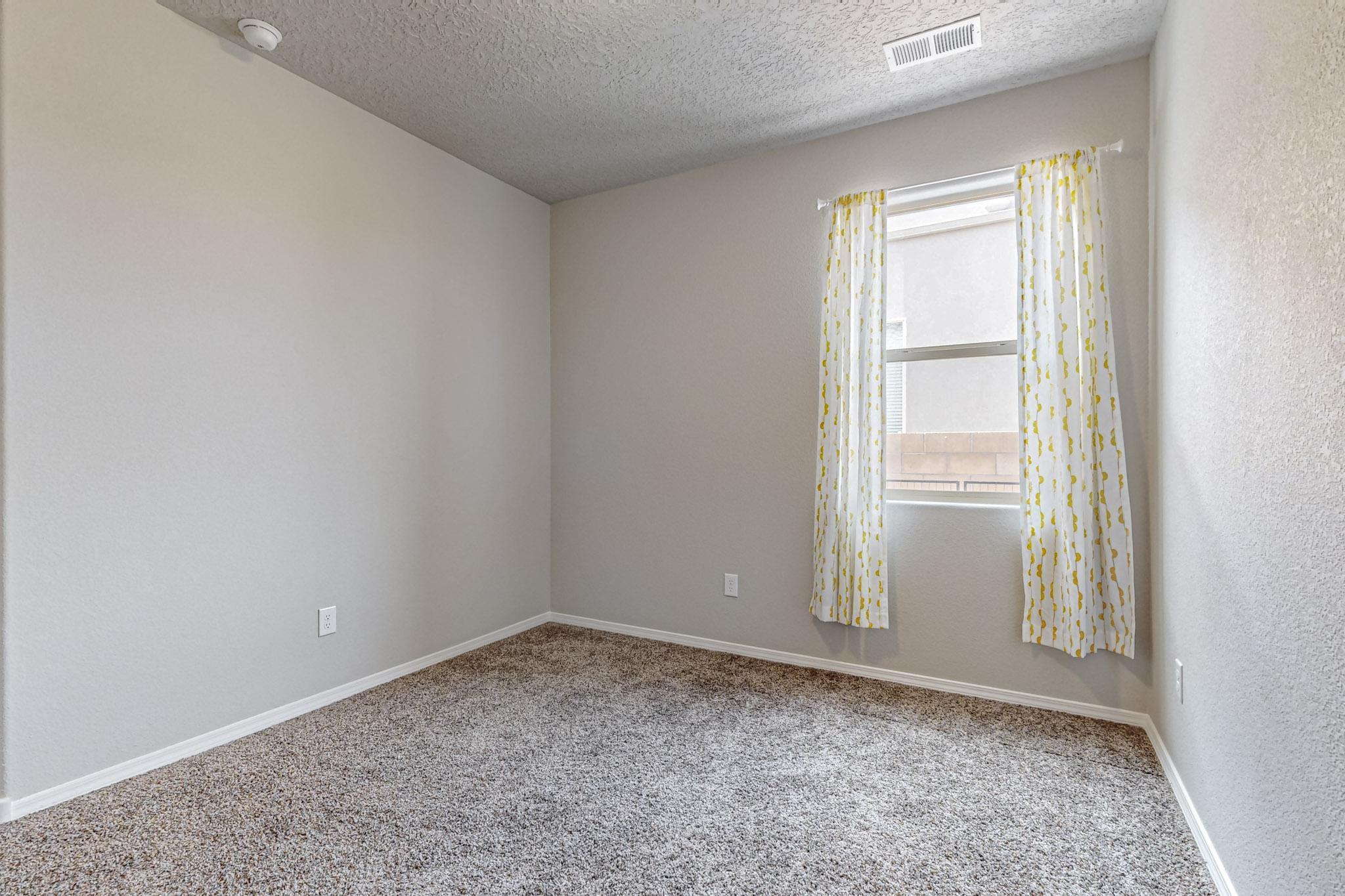 4441 Skyline Loop NE