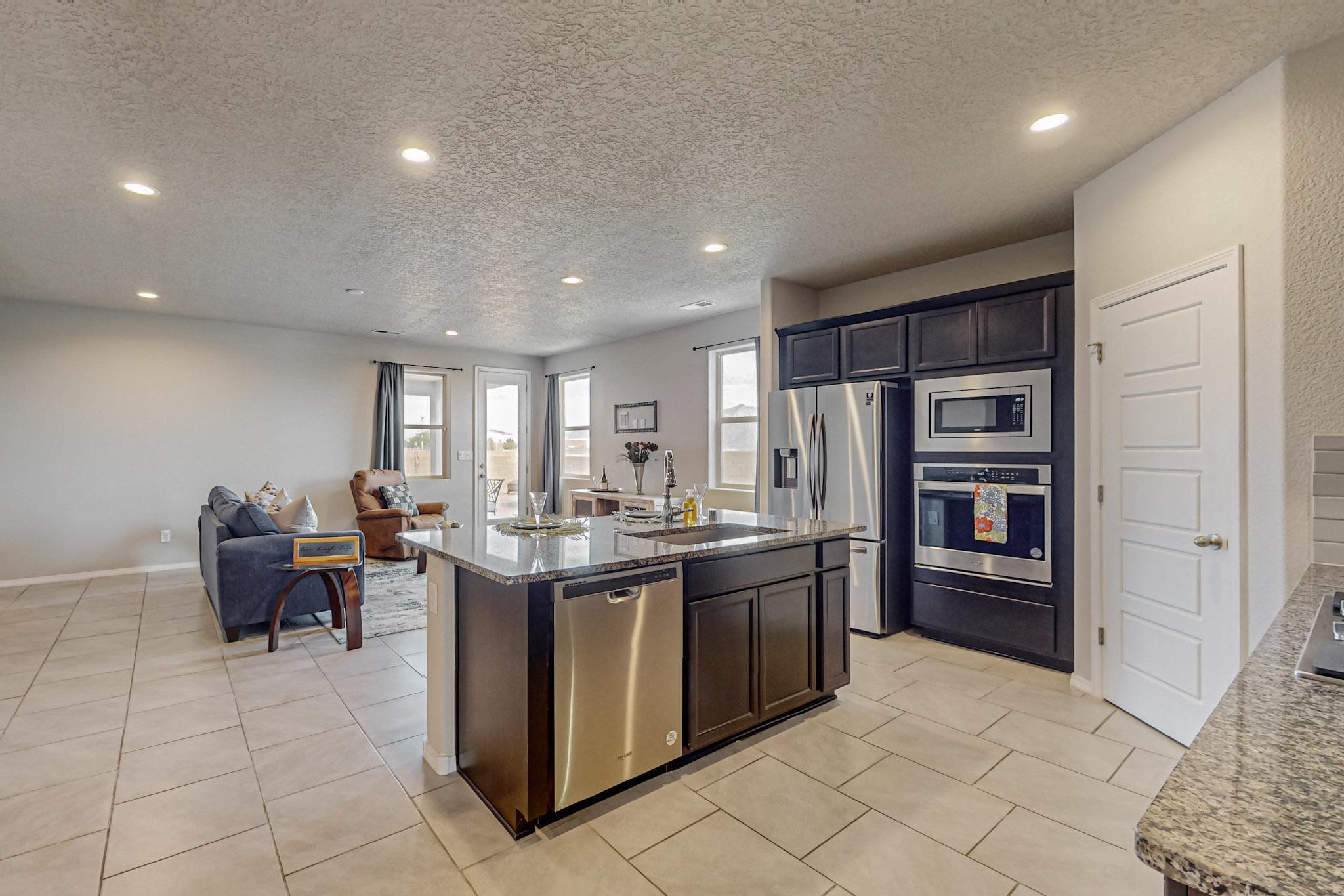 4441 Skyline Loop NE