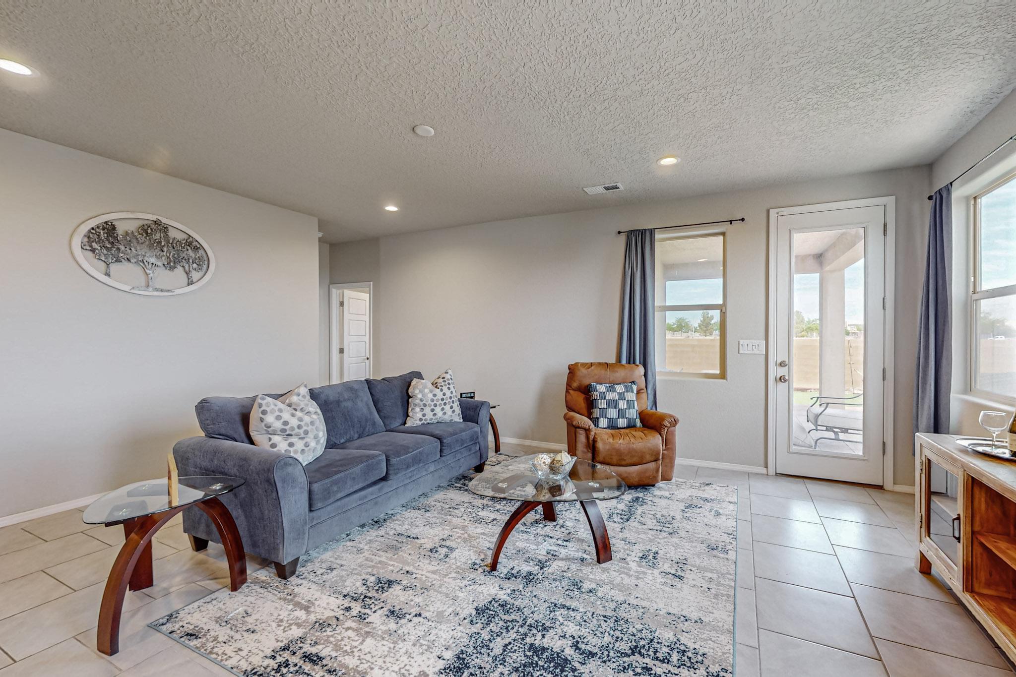 4441 Skyline Loop NE