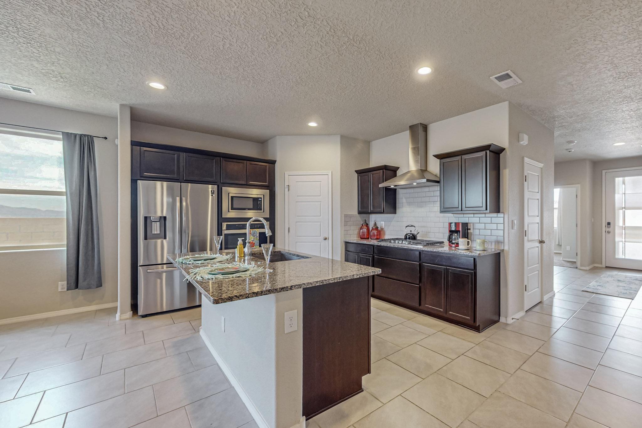 4441 Skyline Loop NE