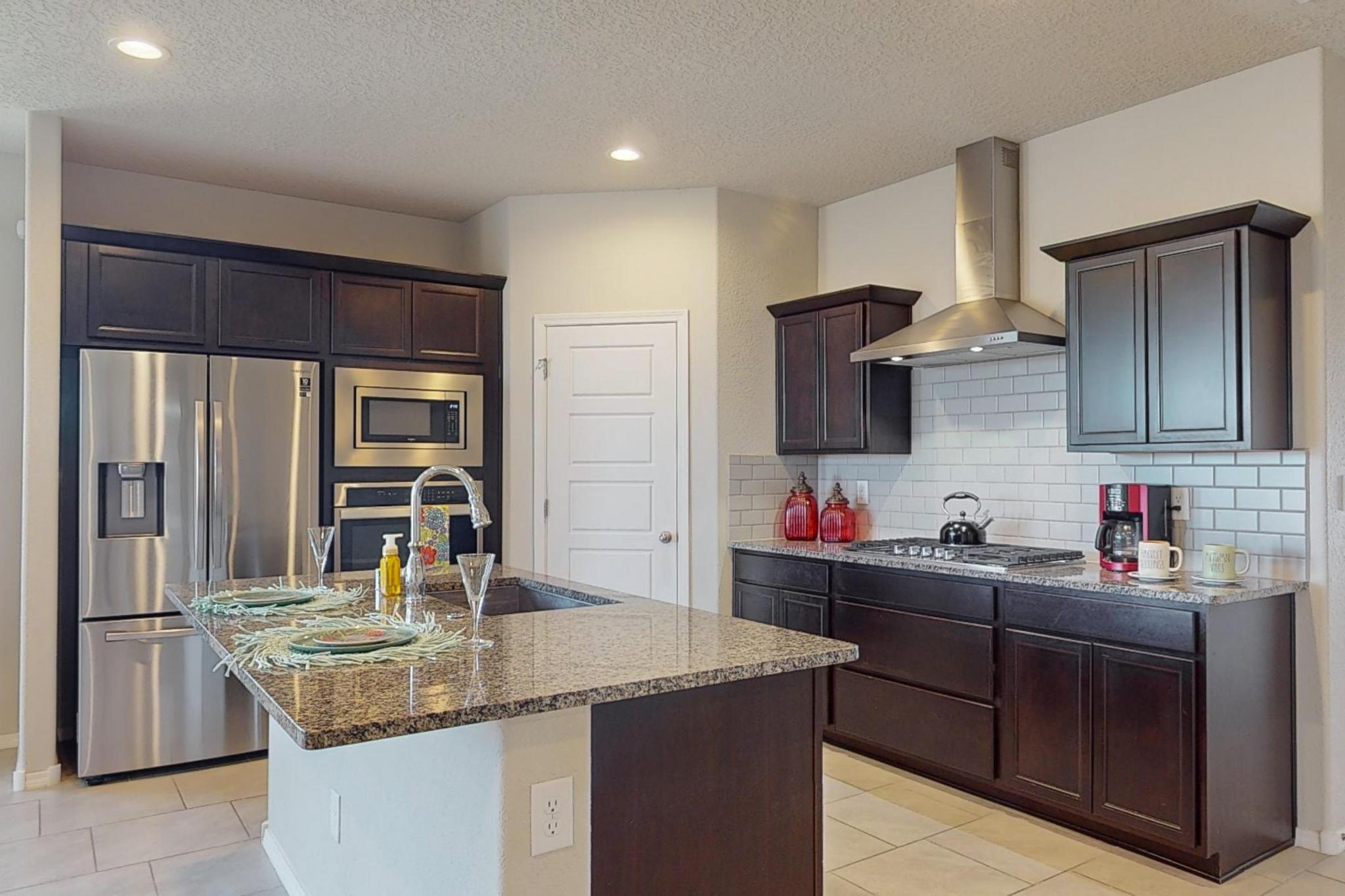 4441 Skyline Loop NE