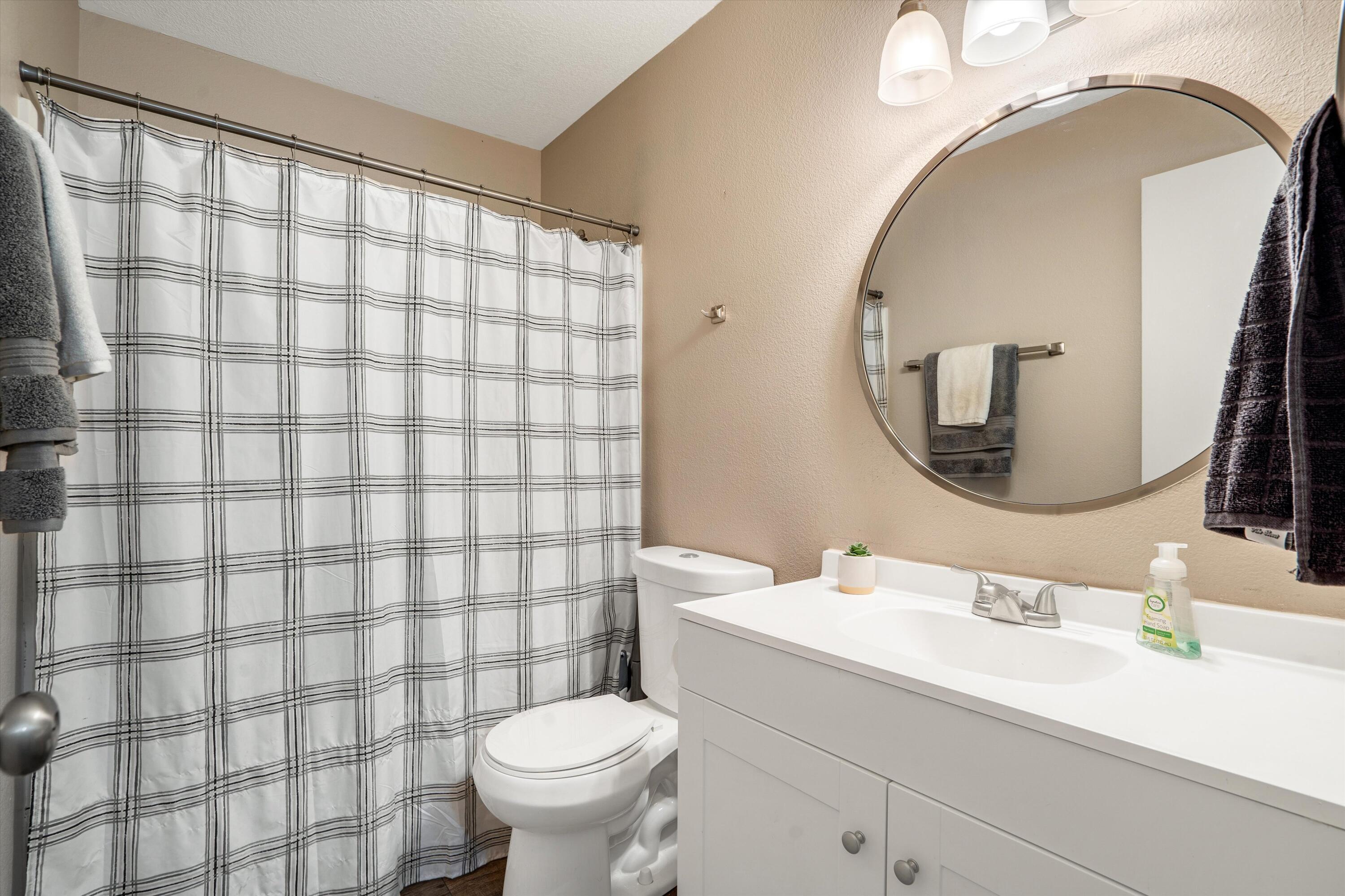 9027 Anacapa Avenue NW