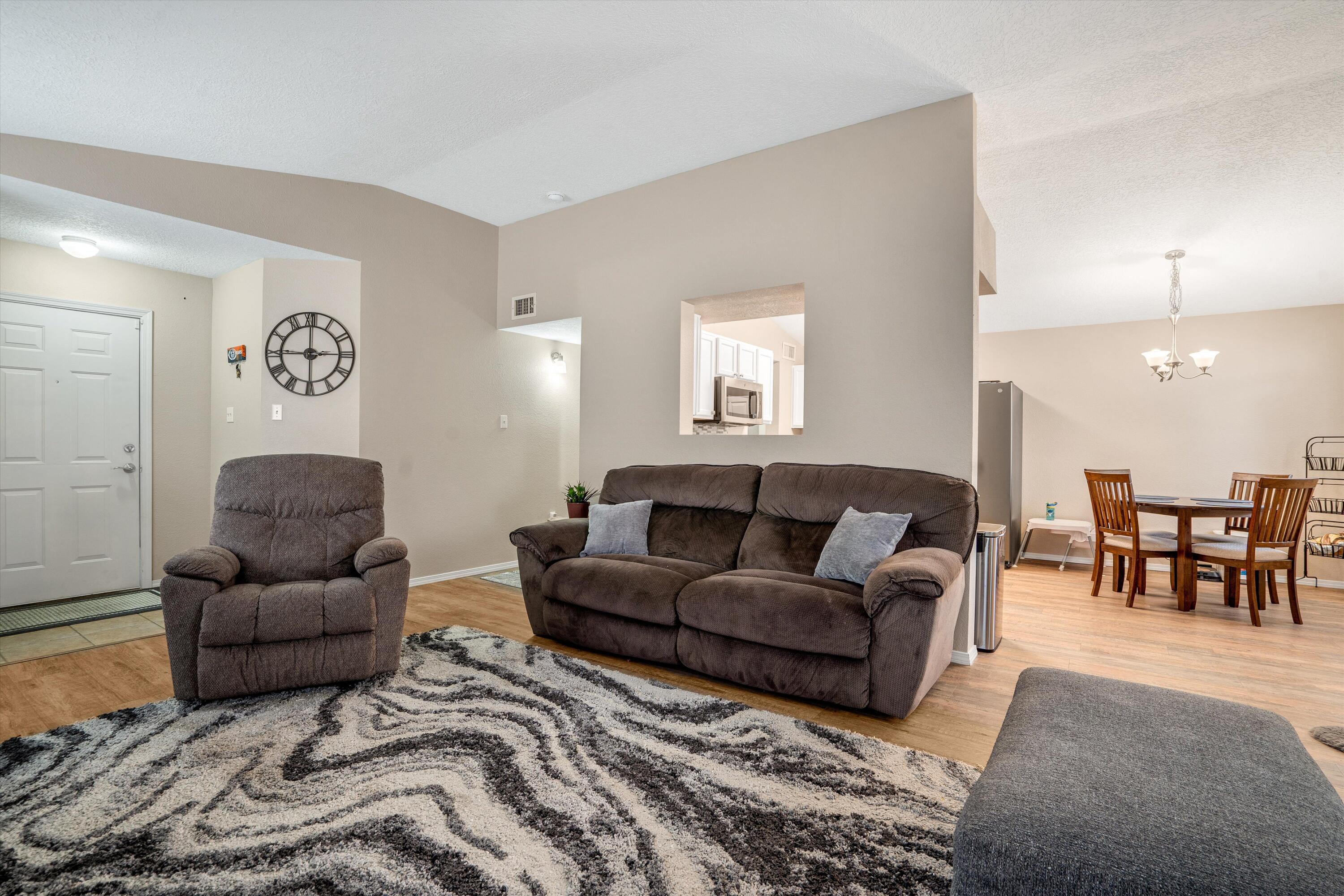 9027 Anacapa Avenue NW