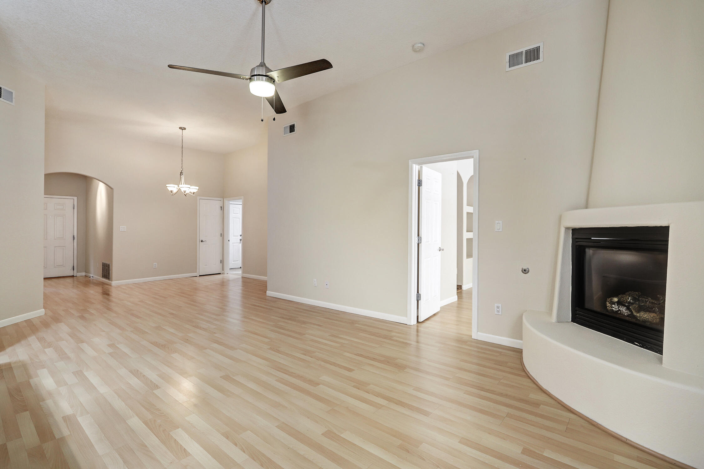 9201 Colima Avenue NW