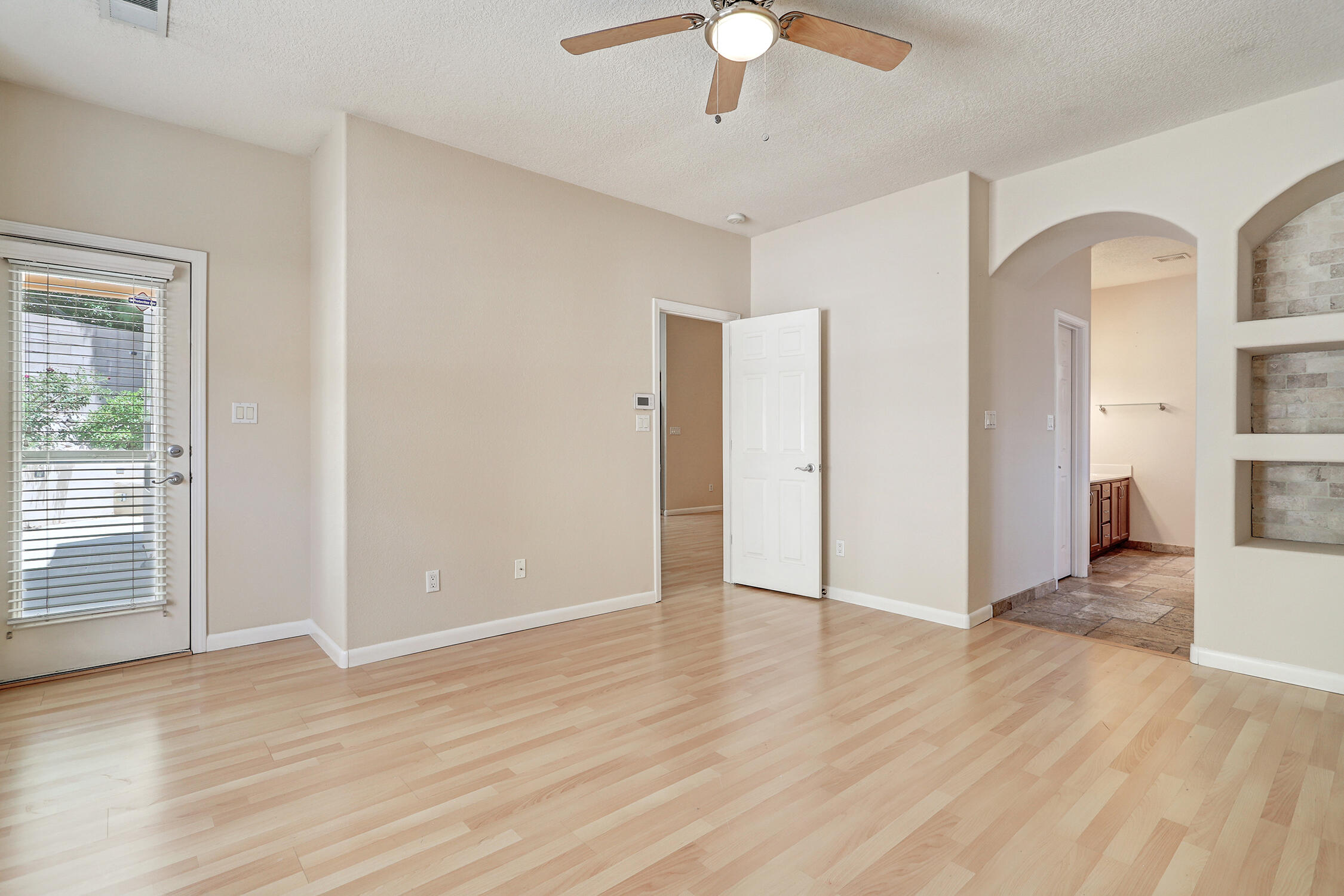 9201 Colima Avenue NW