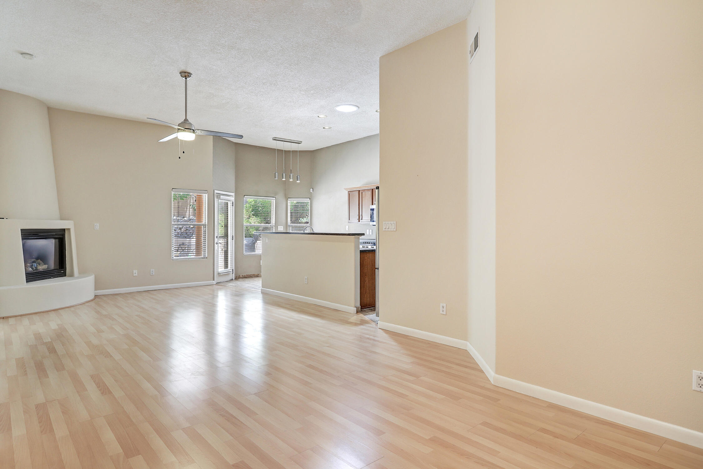 9201 Colima Avenue NW