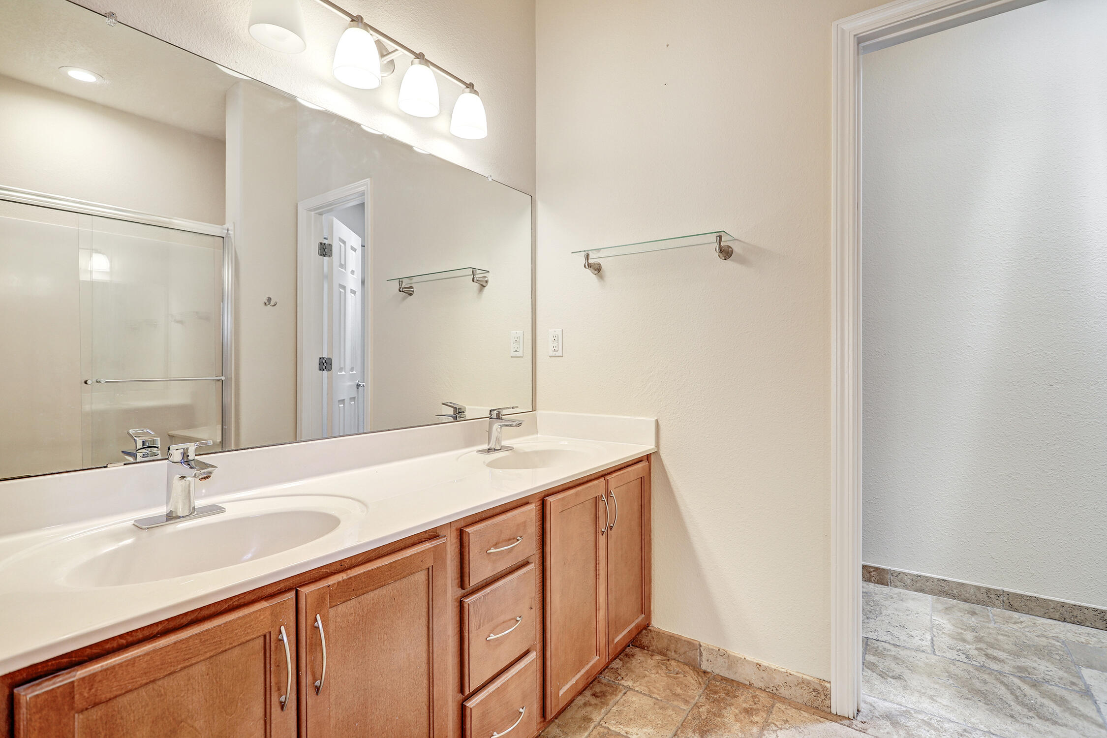 9201 Colima Avenue NW