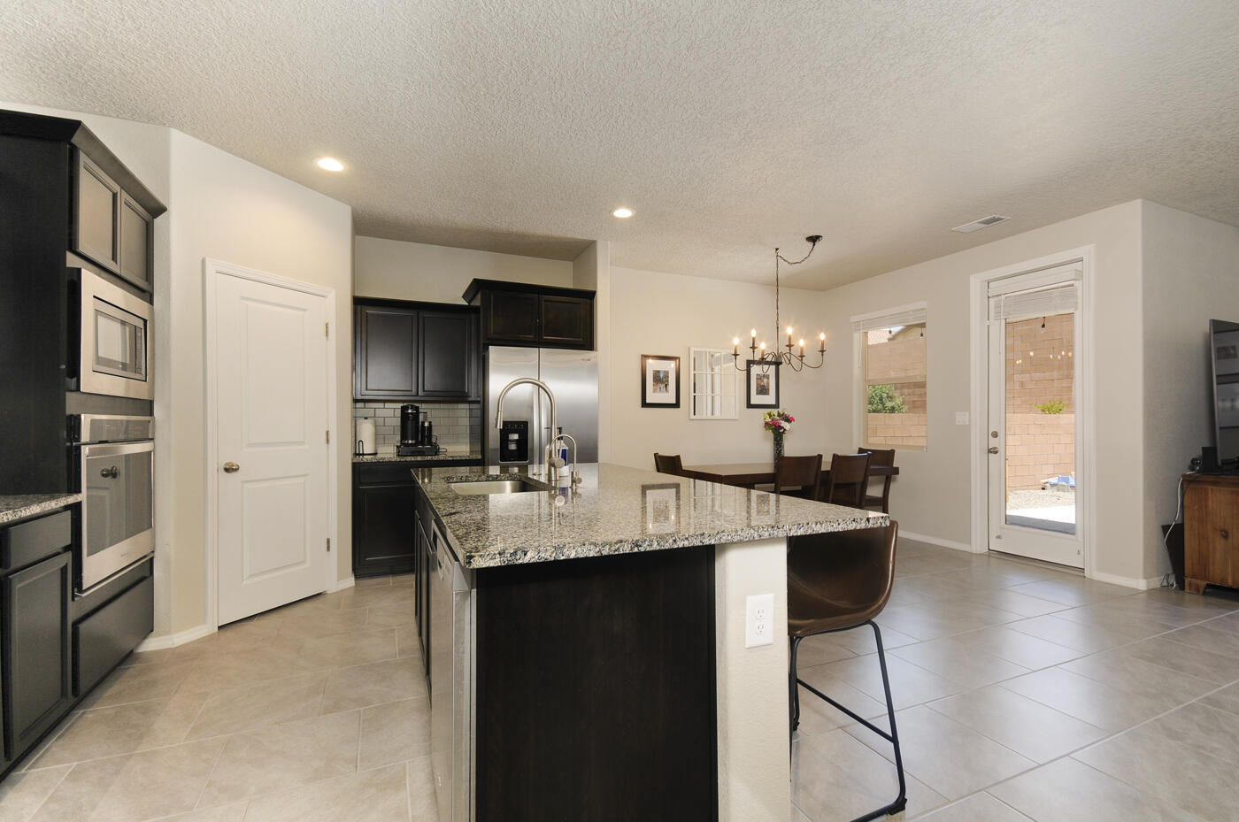 2032 Canyon Wren Court SE