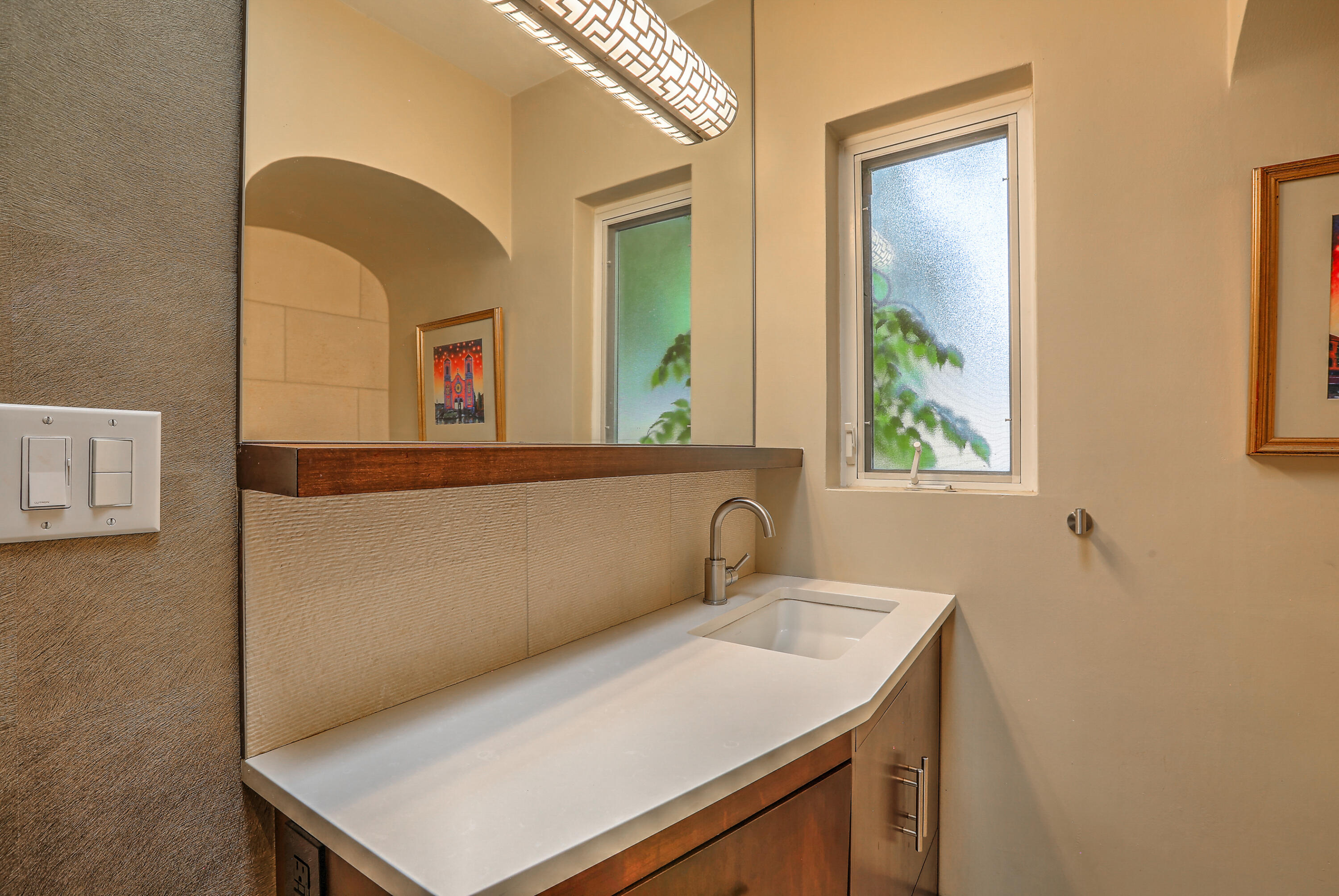 511 Amherst Drive SE