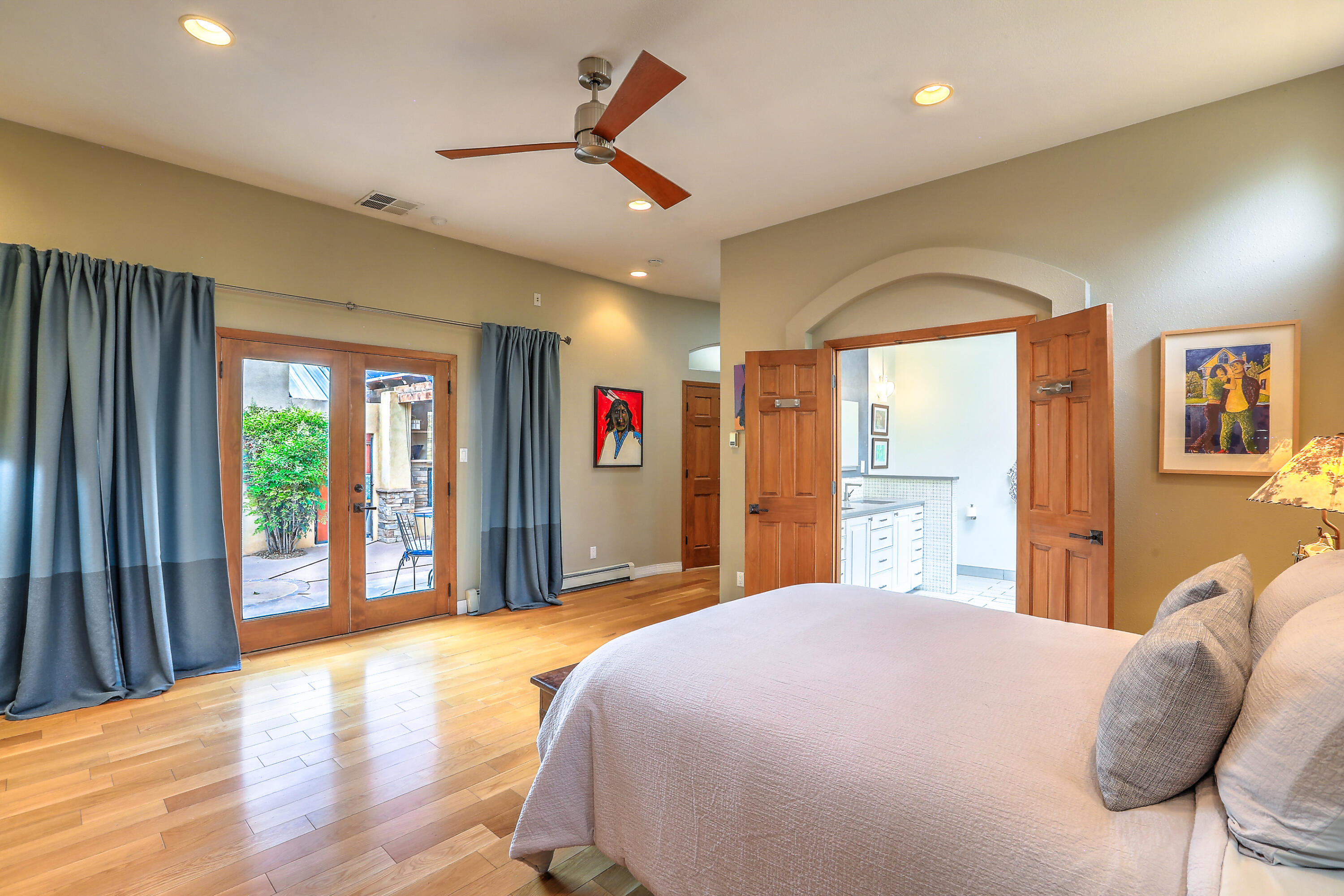 511 Amherst Drive SE