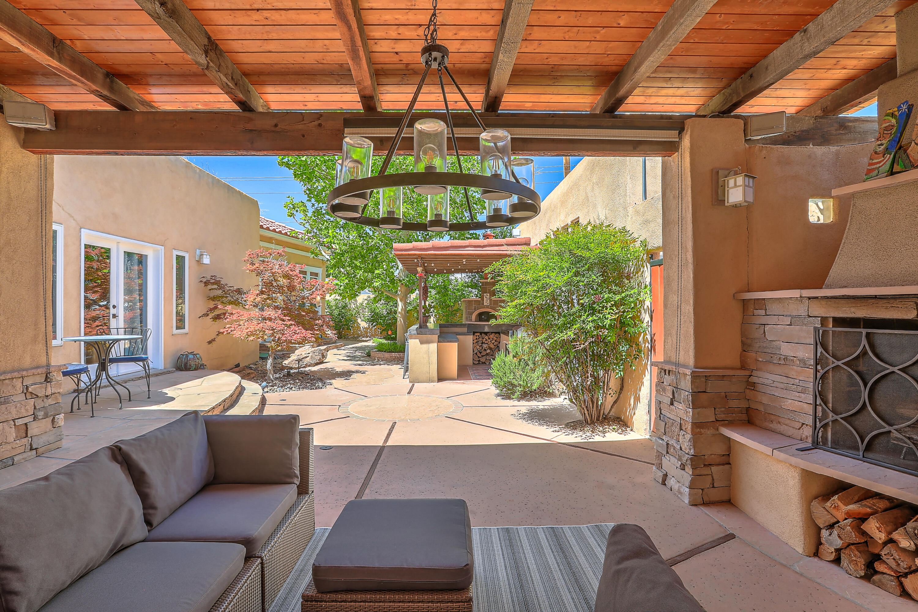 511 Amherst Drive SE