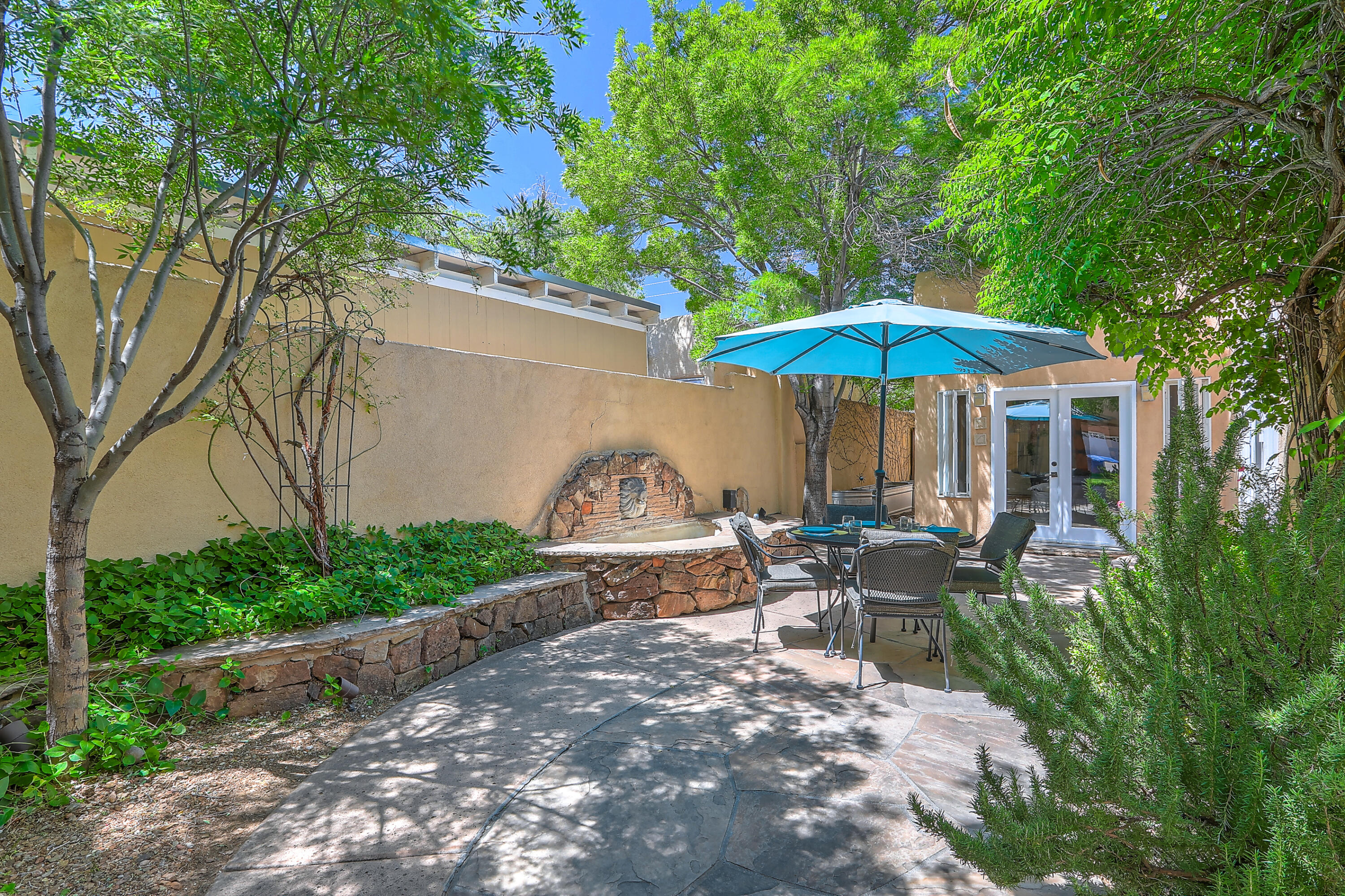 511 Amherst Drive SE