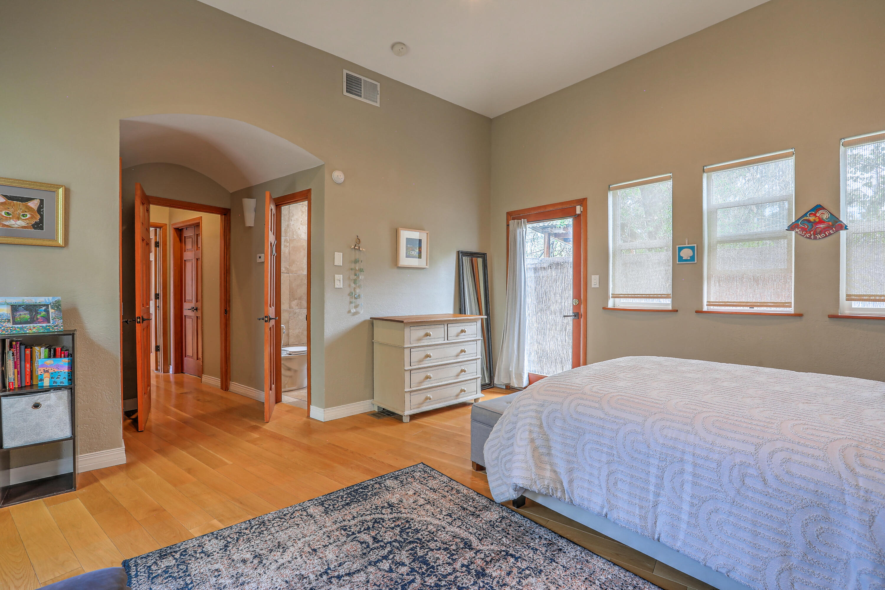 511 Amherst Drive SE