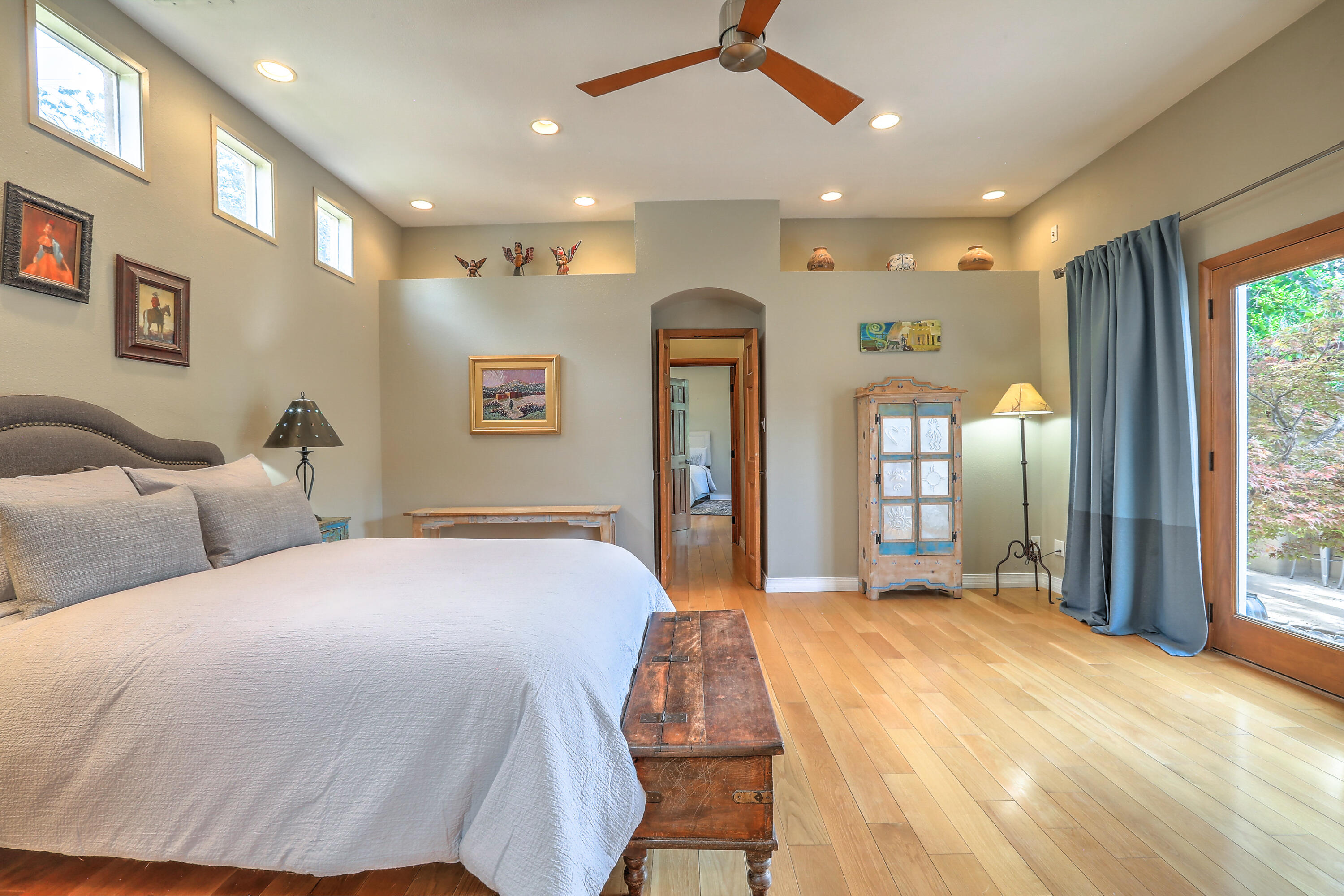 511 Amherst Drive SE