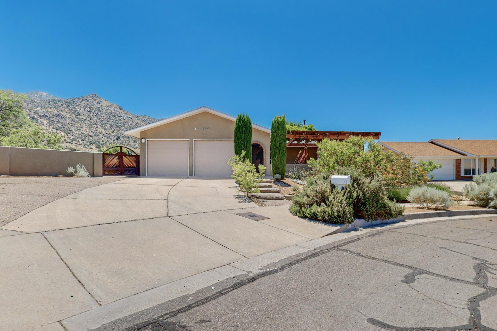 800 Oro Real Drive NE