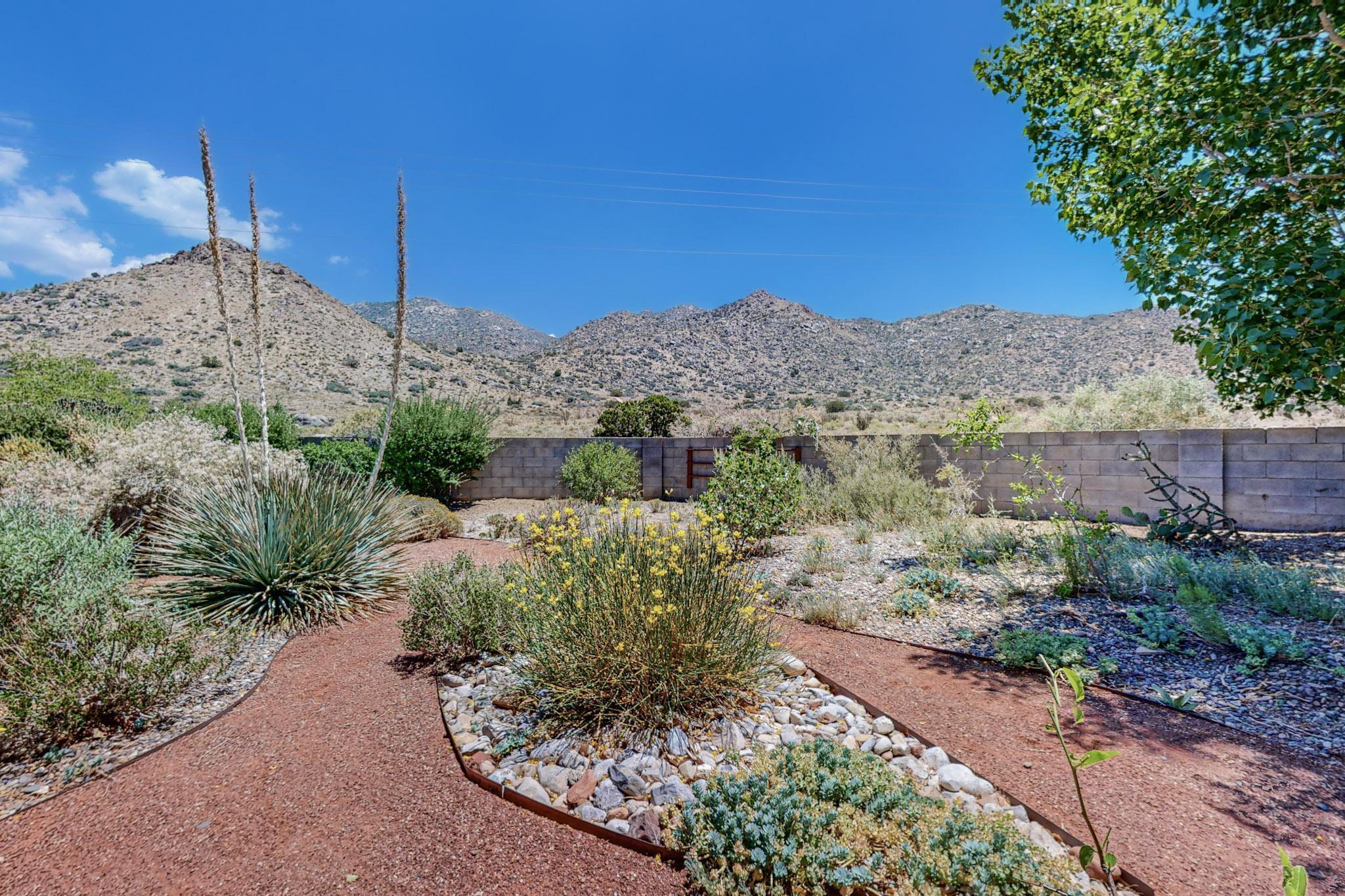 800 Oro Real Drive NE