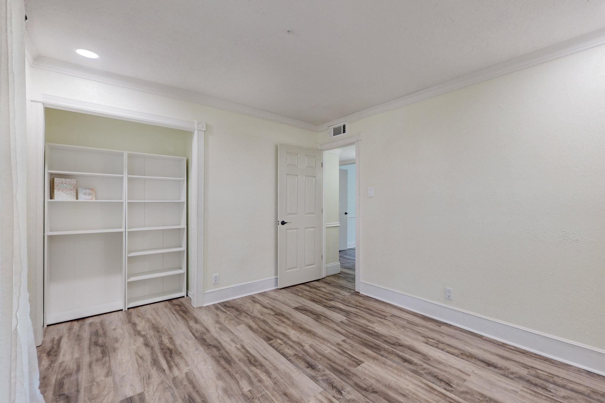 800 Oro Real Drive NE