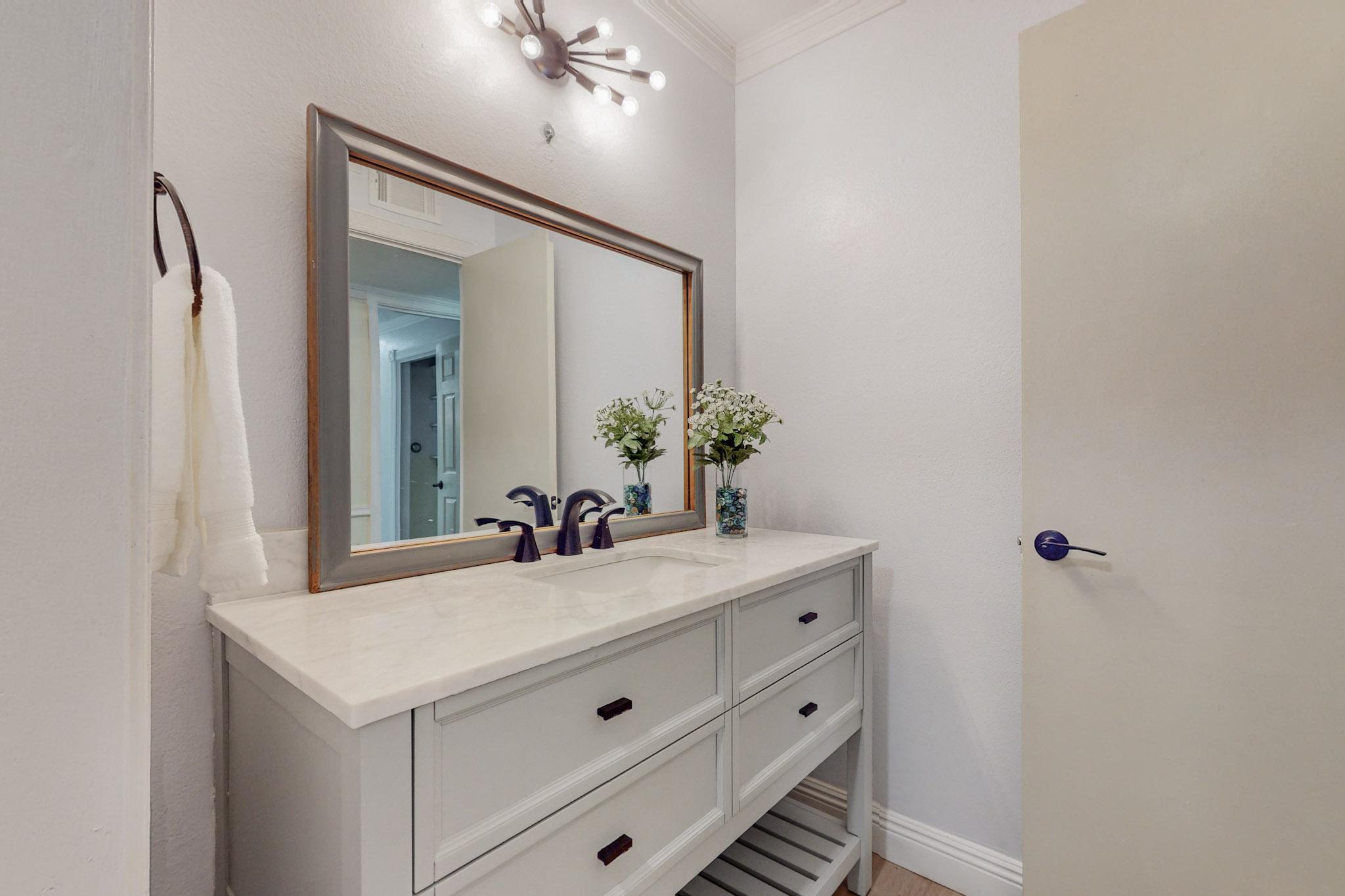 800 Oro Real Drive NE