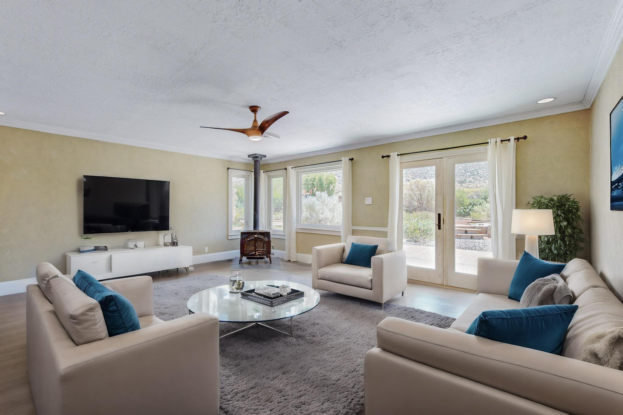 800 Oro Real Drive NE