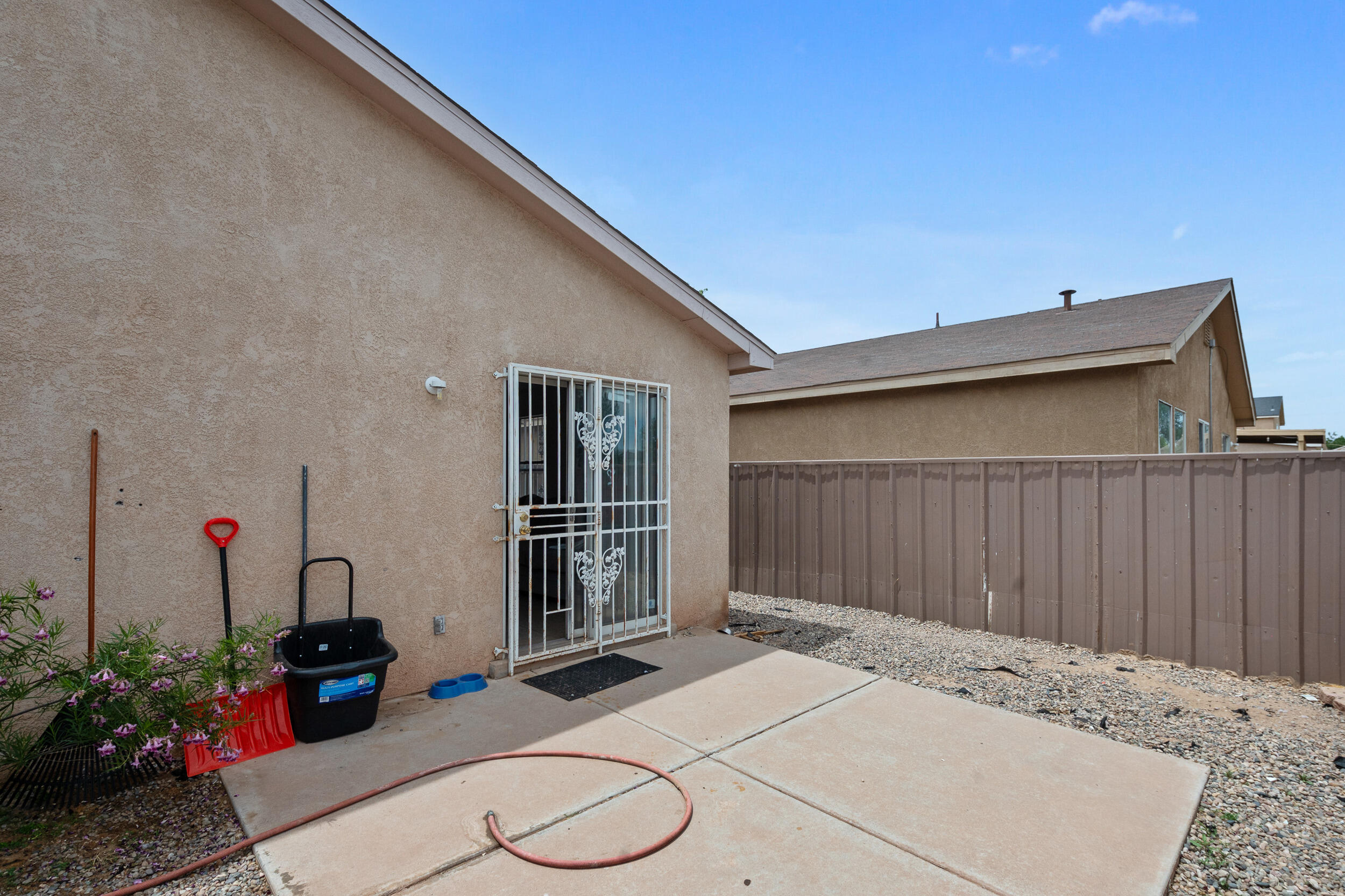 920 Swallow Drive SW