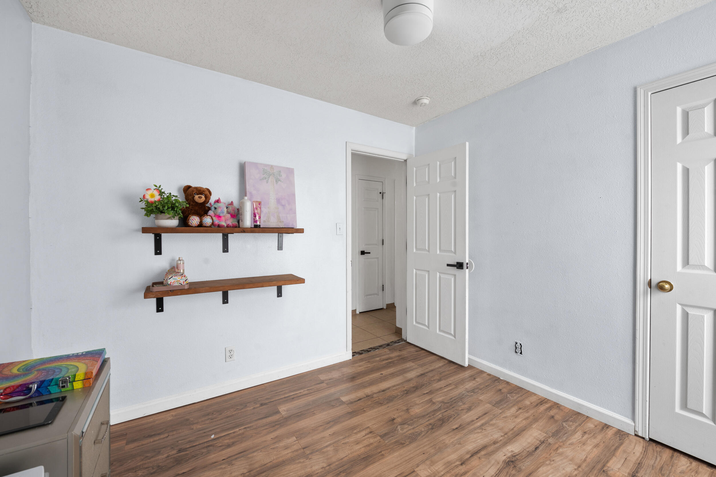 920 Swallow Drive SW